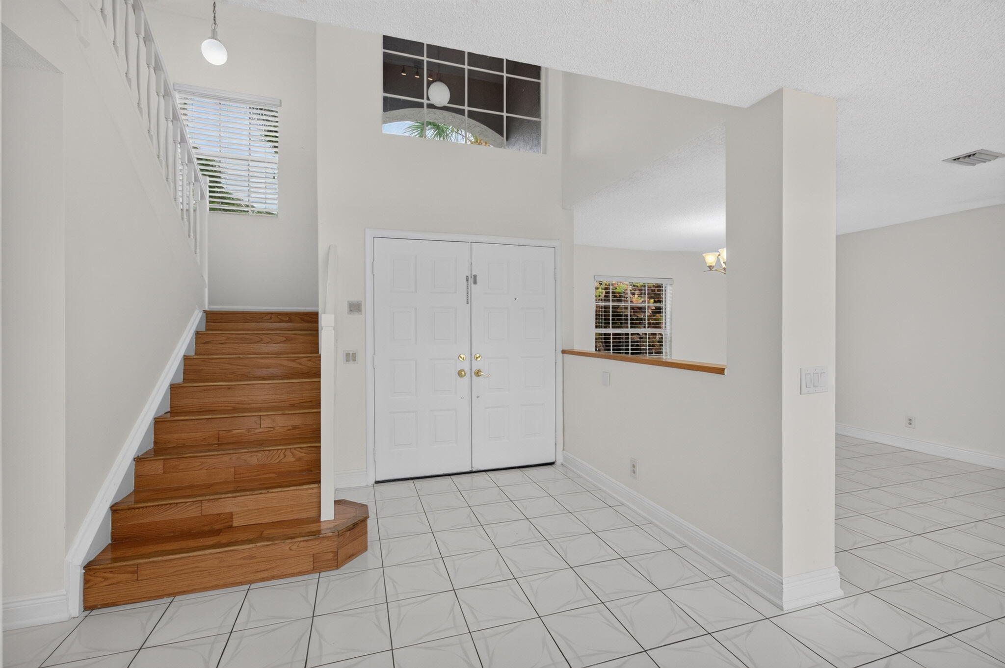 10621 Wheelhouse Circle Property Photo 8