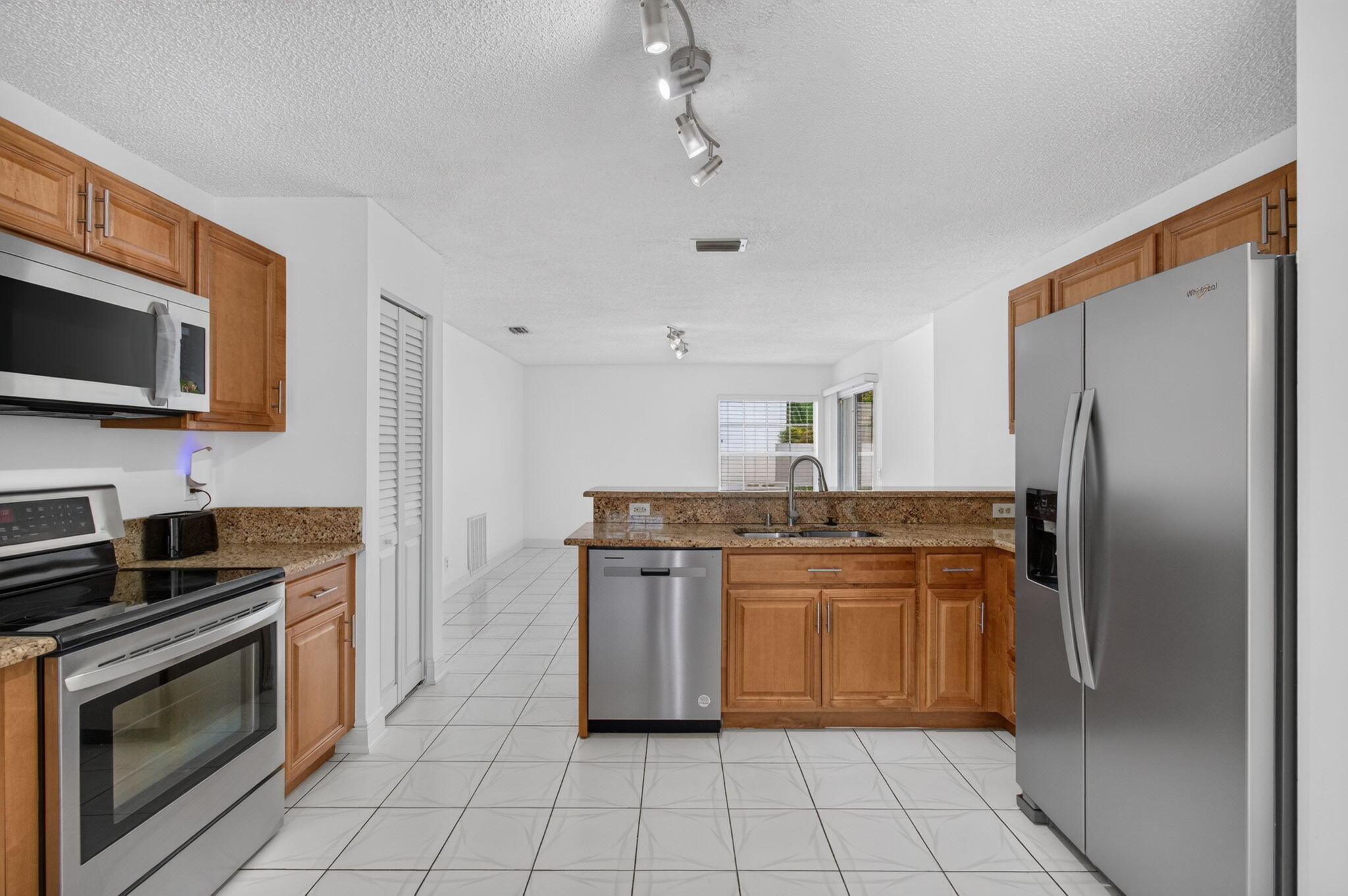 10621 Wheelhouse Circle Property Photo 25