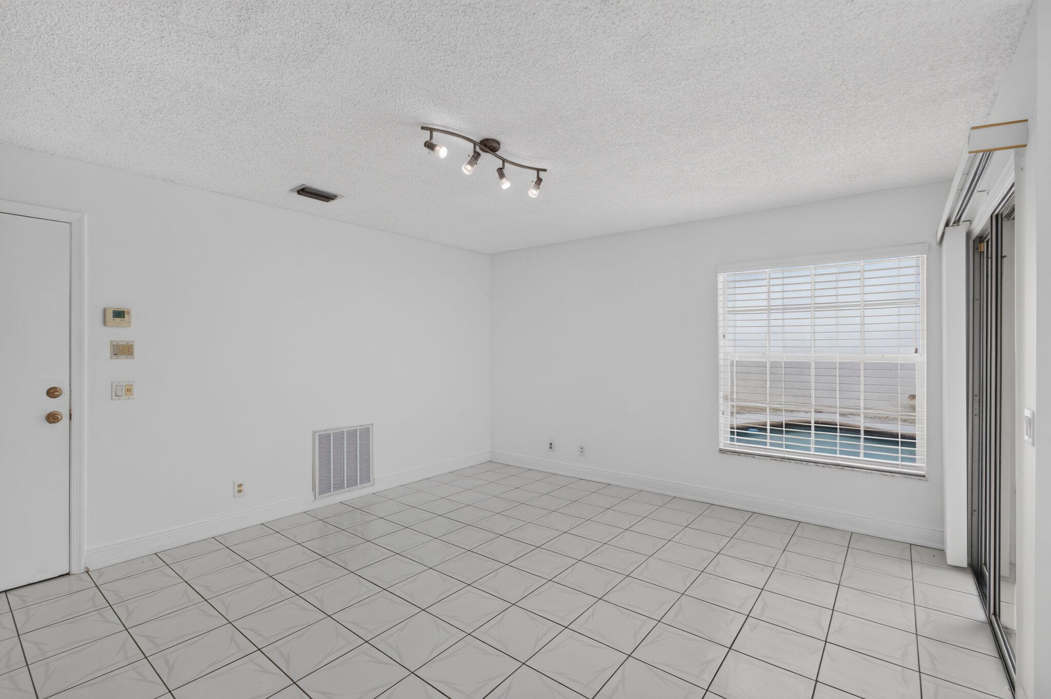 10621 Wheelhouse Circle Property Photo 30