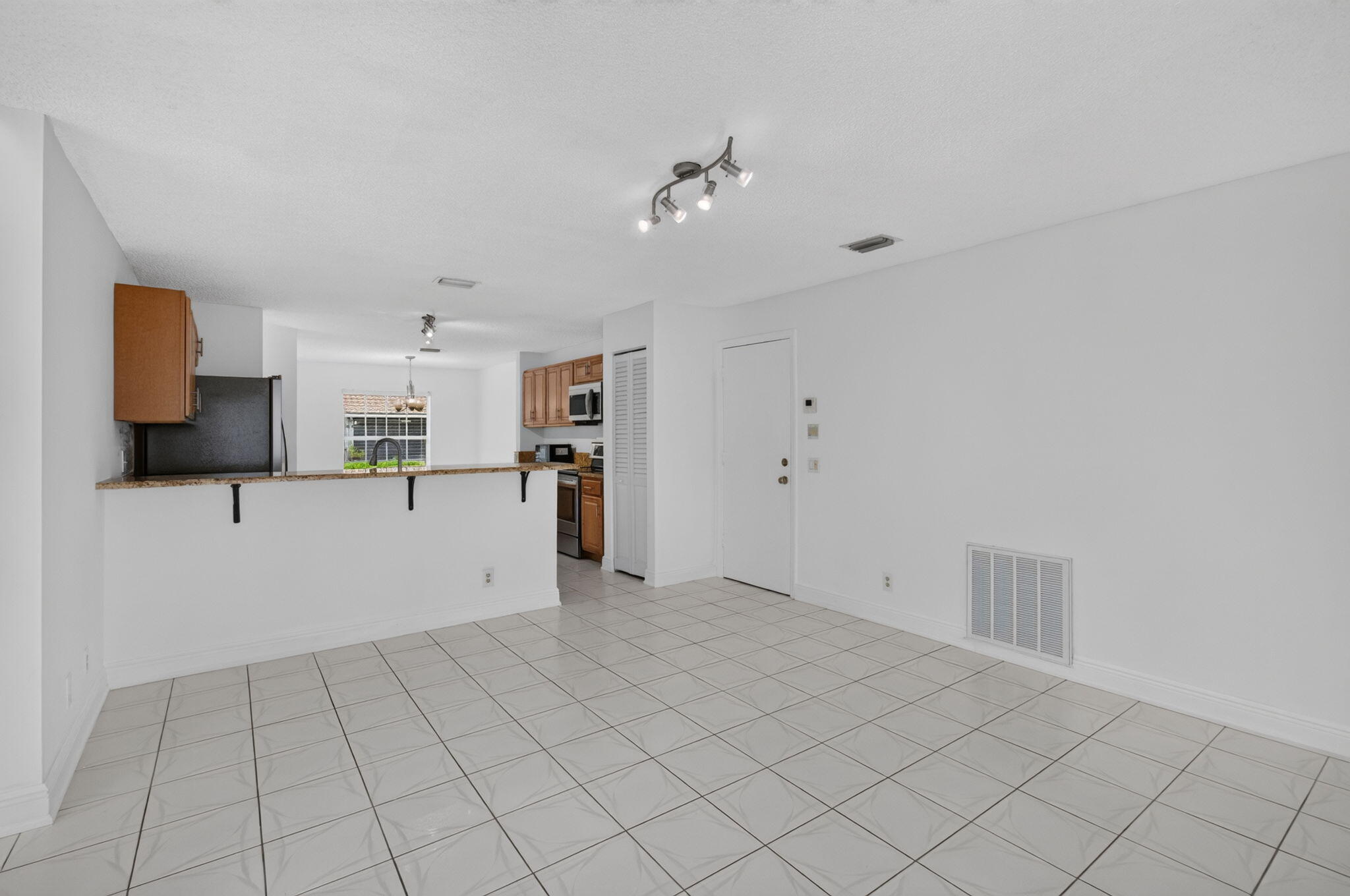 10621 Wheelhouse Circle Property Photo 32