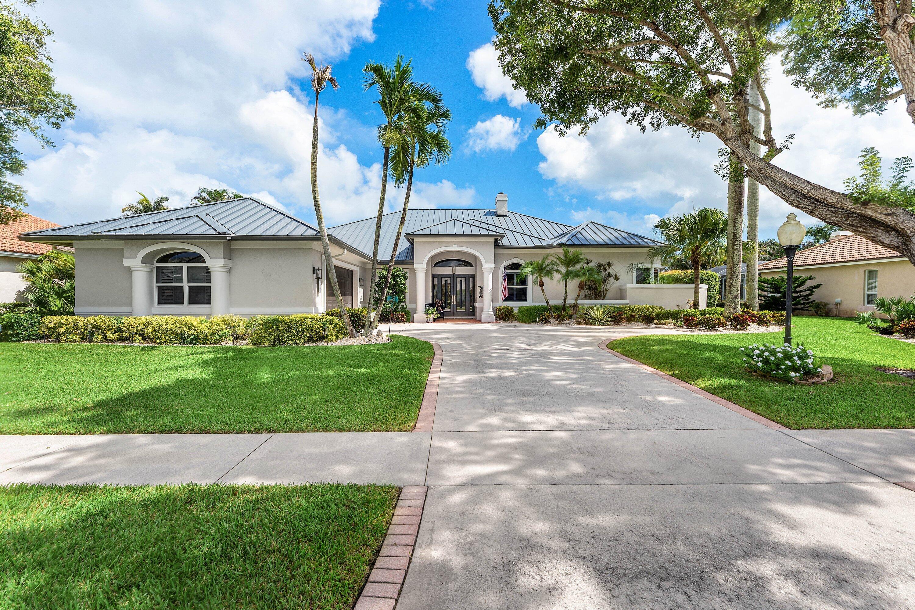 19047 Se Loxahatchee River Road Property Photo 1