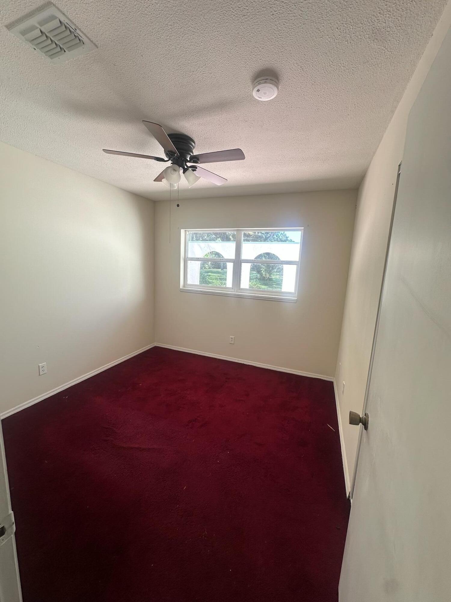 384 W Ariel Road Property Photo 17