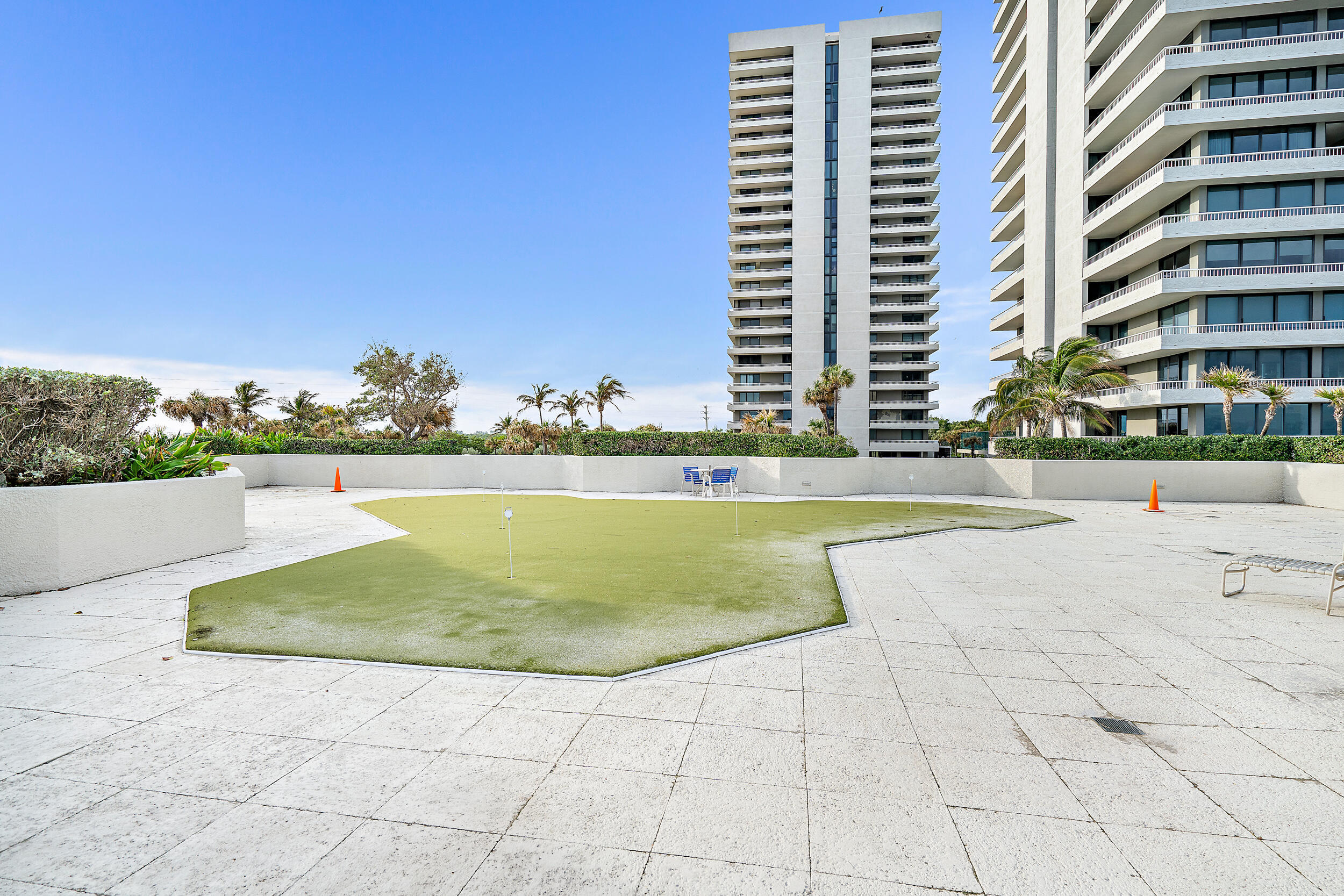 5510 N Ocean Drive 11b Property Photo 44