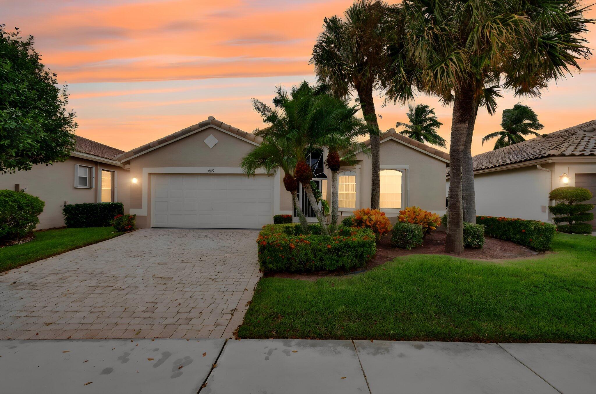 7285 Haviland Circle Property Photo 3