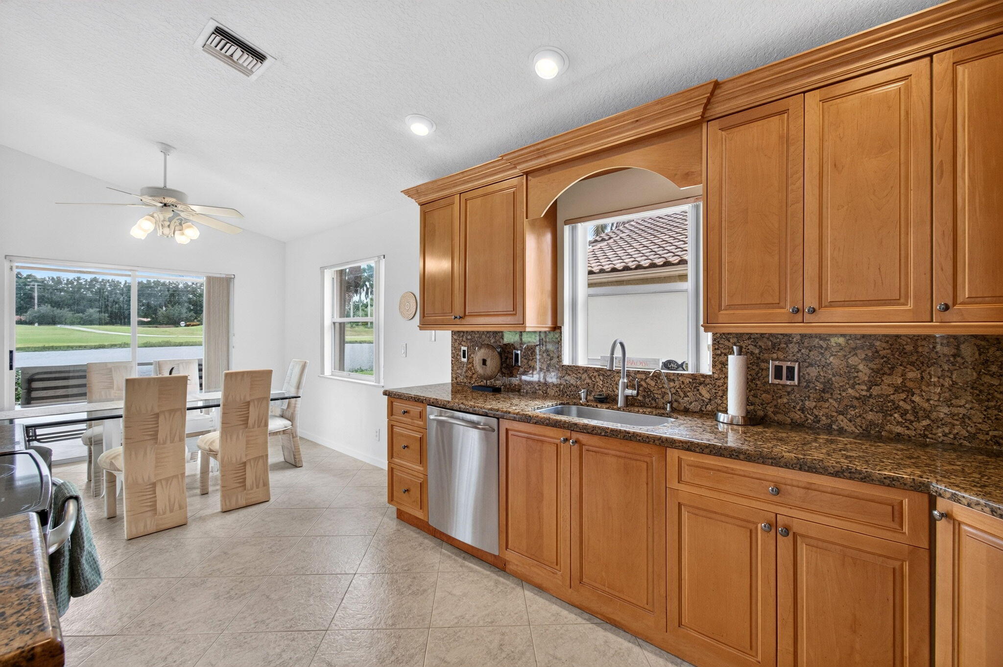7285 Haviland Circle Property Photo 13