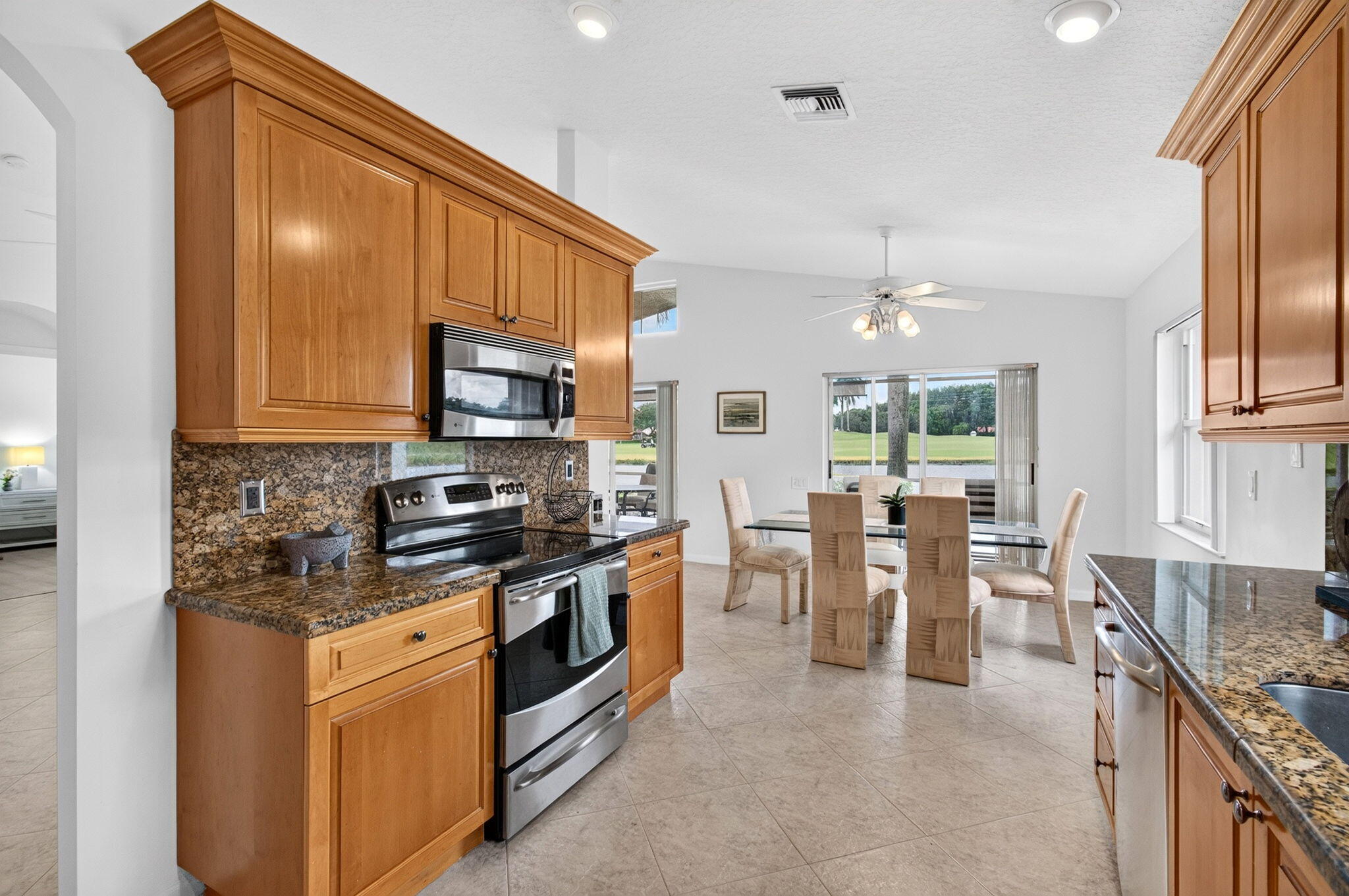 7285 Haviland Circle Property Photo 14