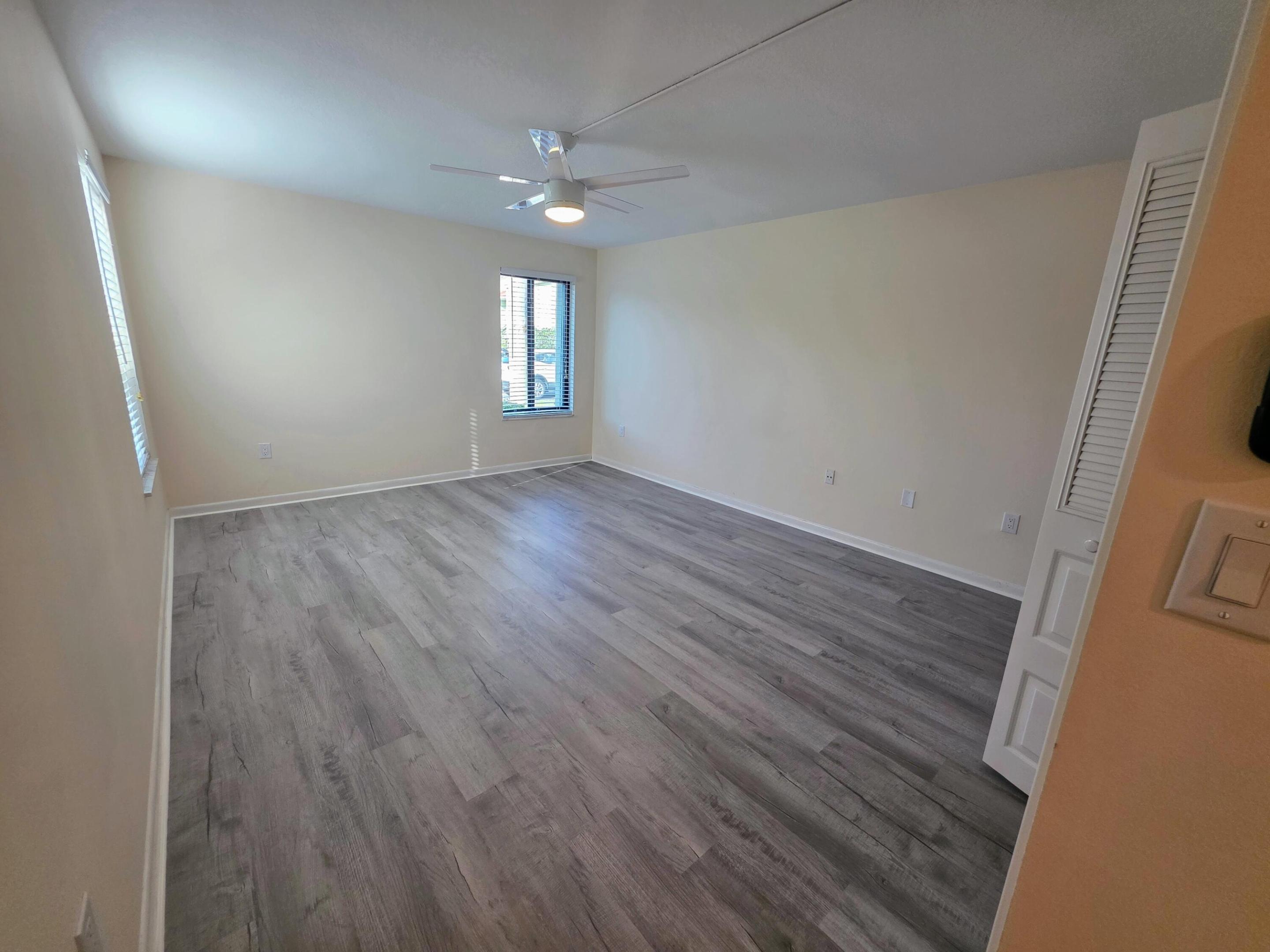 5403 Se Miles Grant Road H108 Property Photo 16