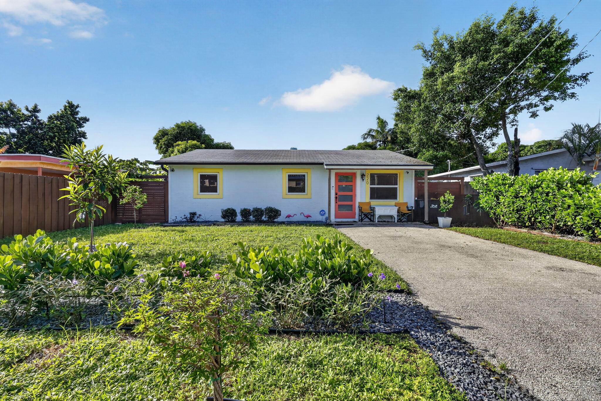 220 Reigle Avenue Property Photo 1