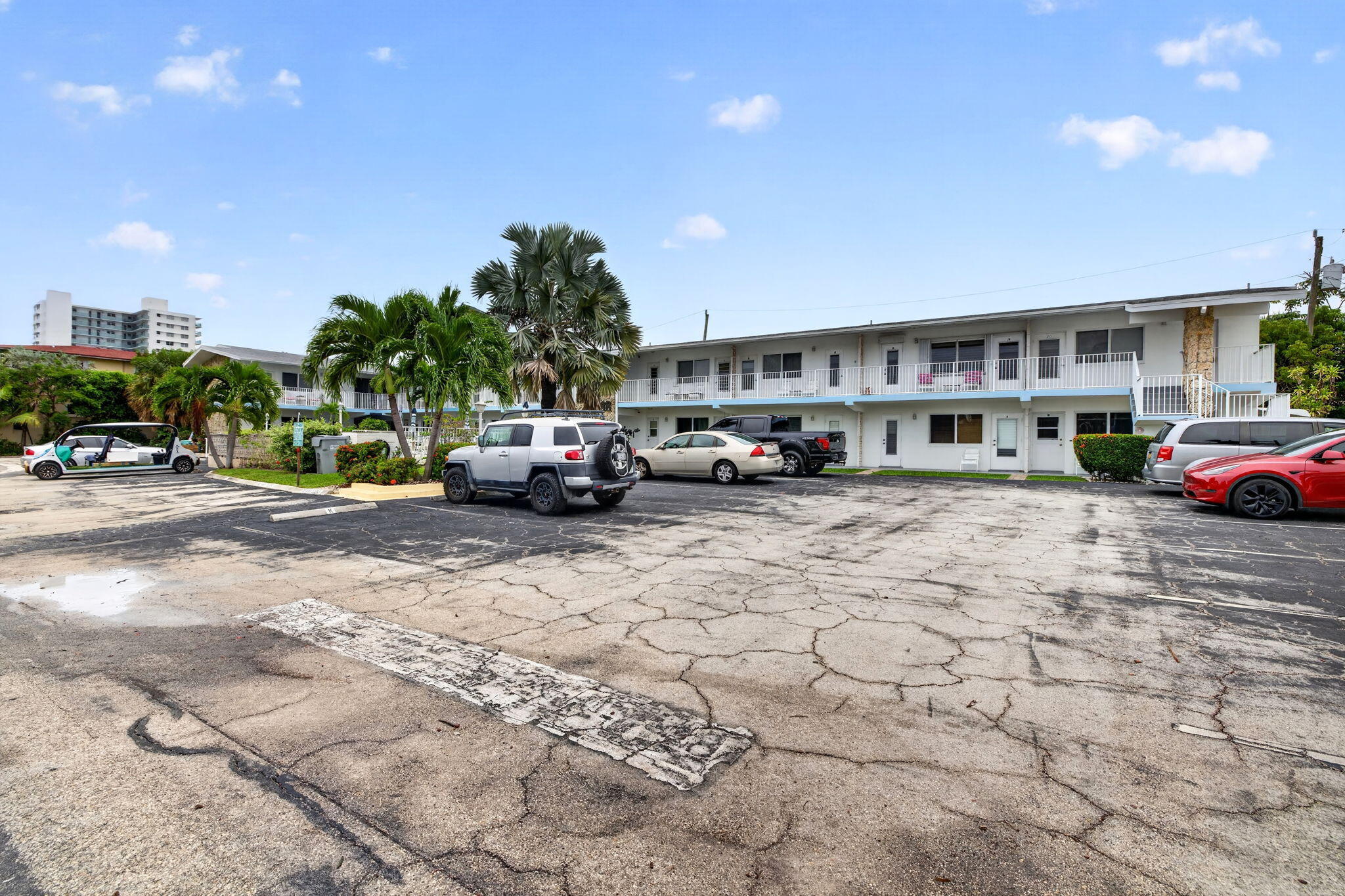 3232 Canal Drive Property Photo 5