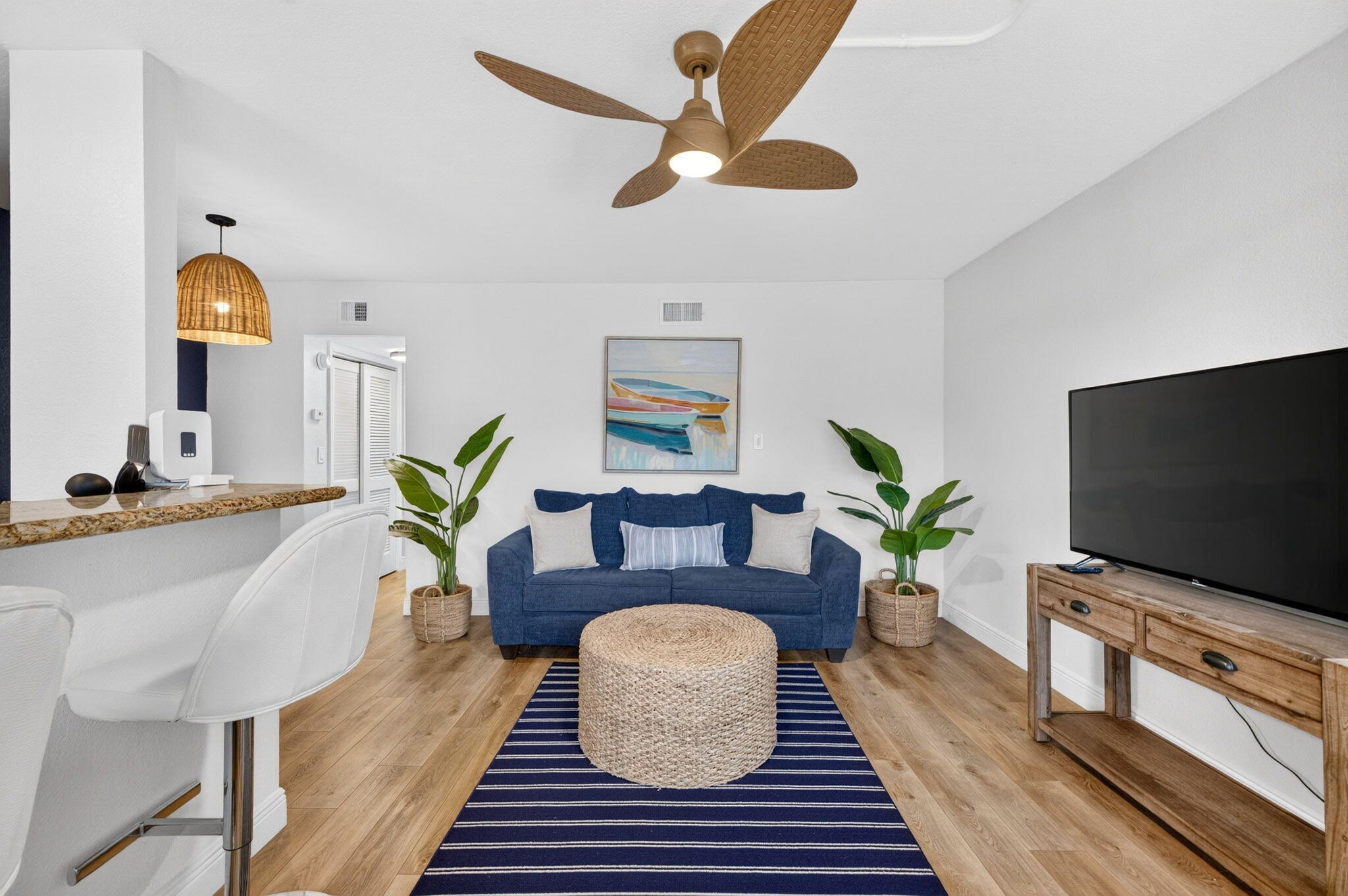 3232 Canal Drive Property Photo 14