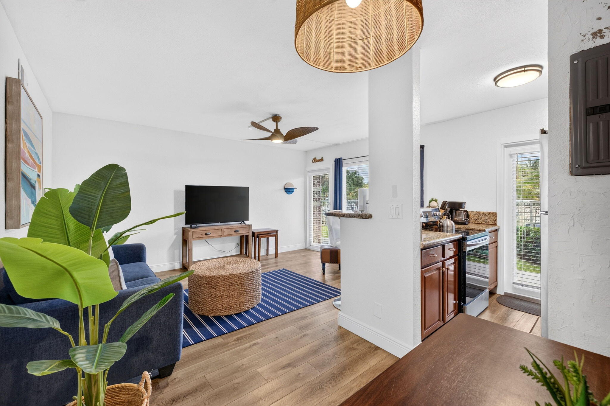 3232 Canal Drive Property Photo 16