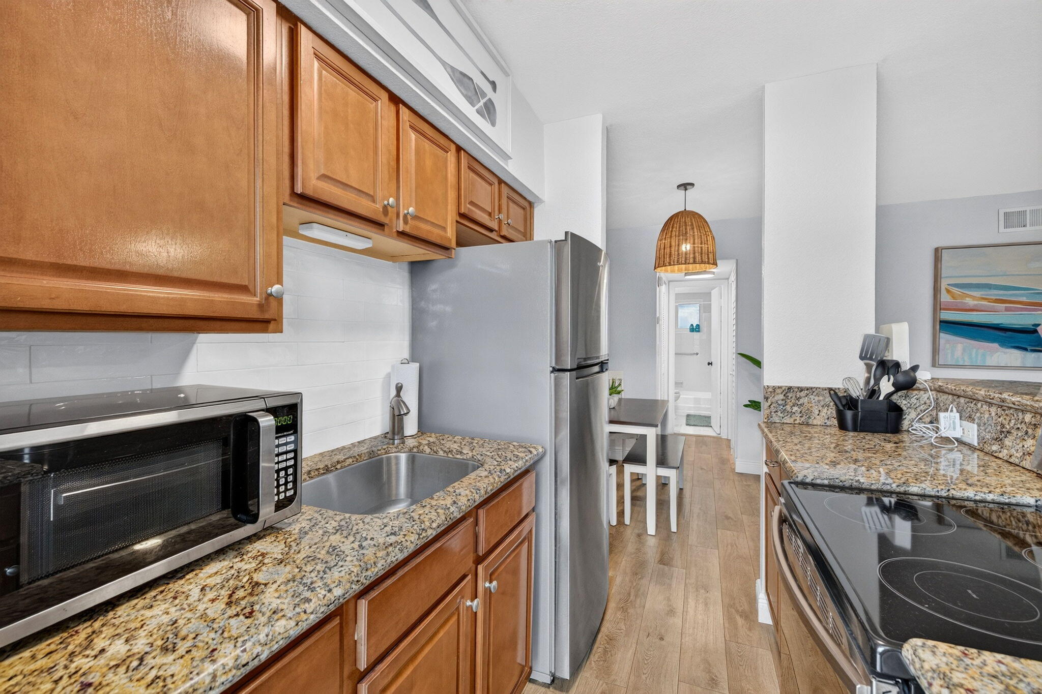 3232 Canal Drive Property Photo 24