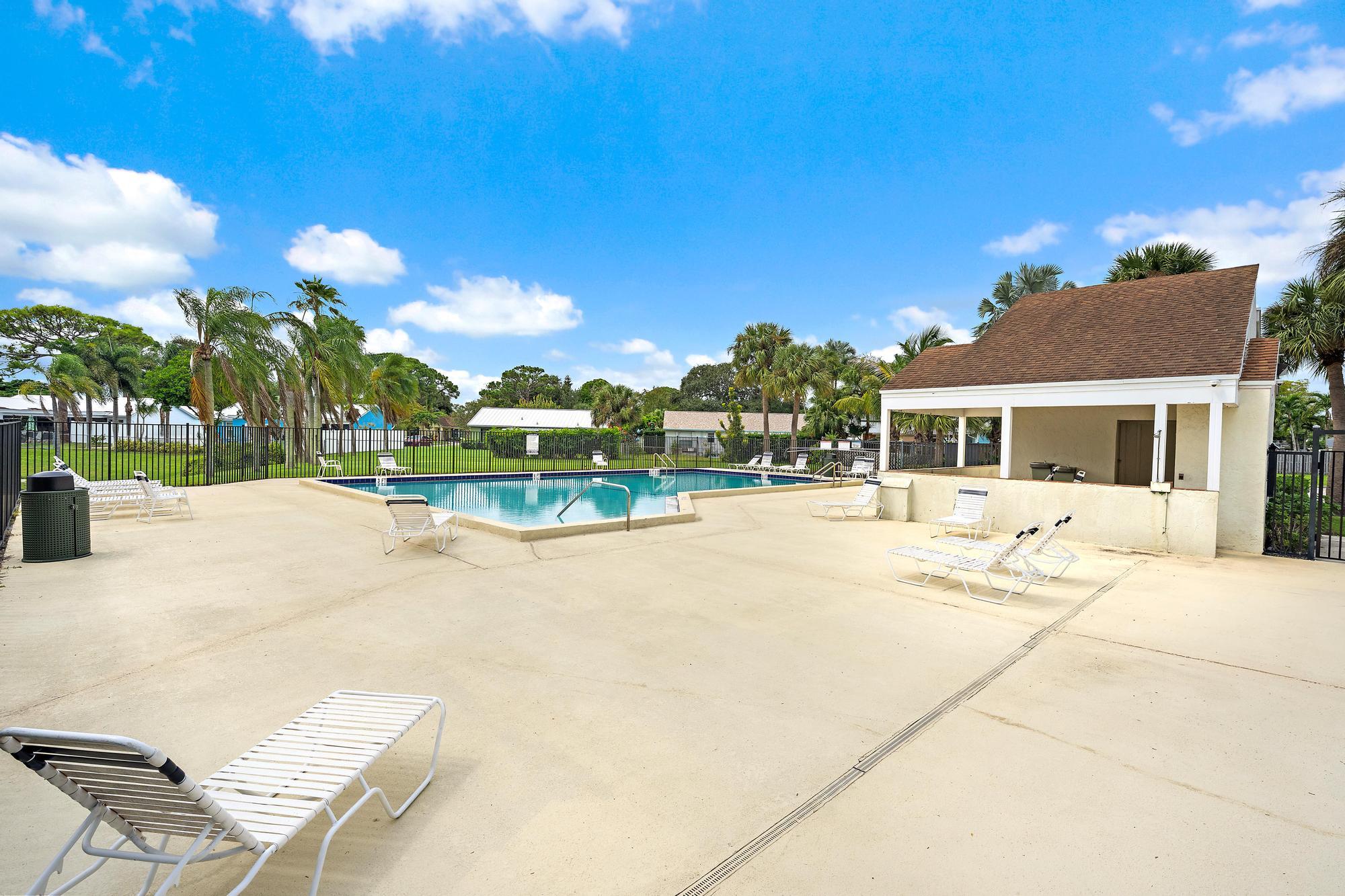 171 Banyan Circle Property Photo 16