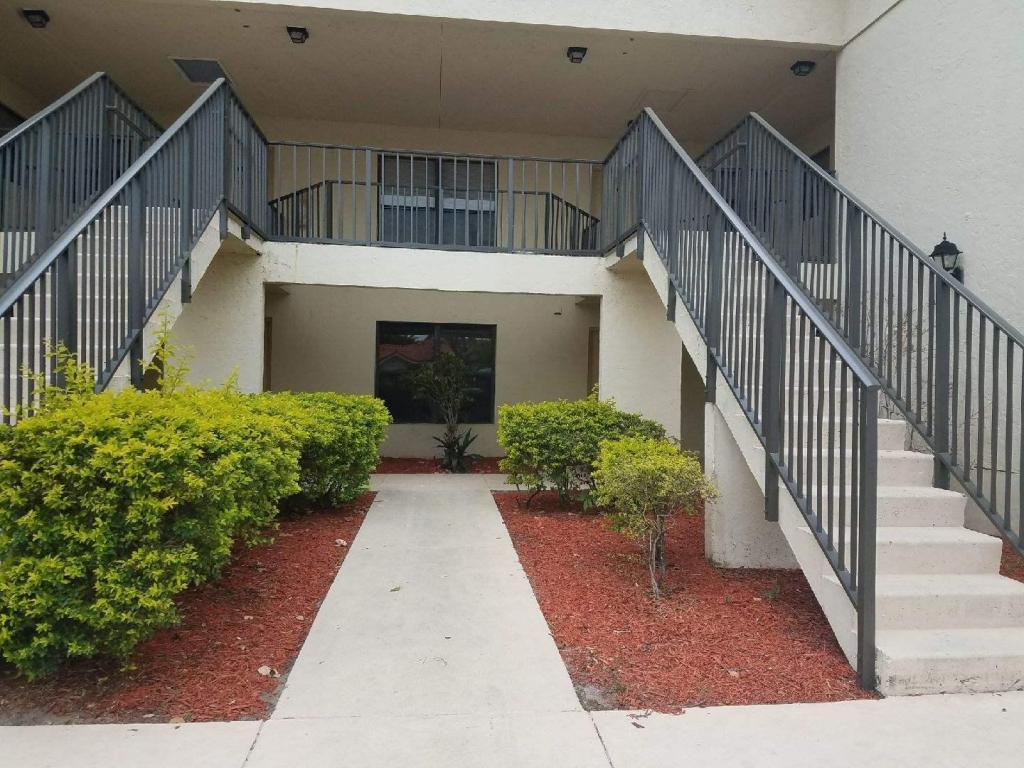 1501 Windorah Way C Property Photo 1