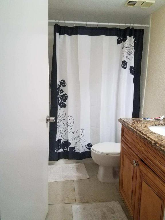 1501 Windorah Way C Property Photo 8