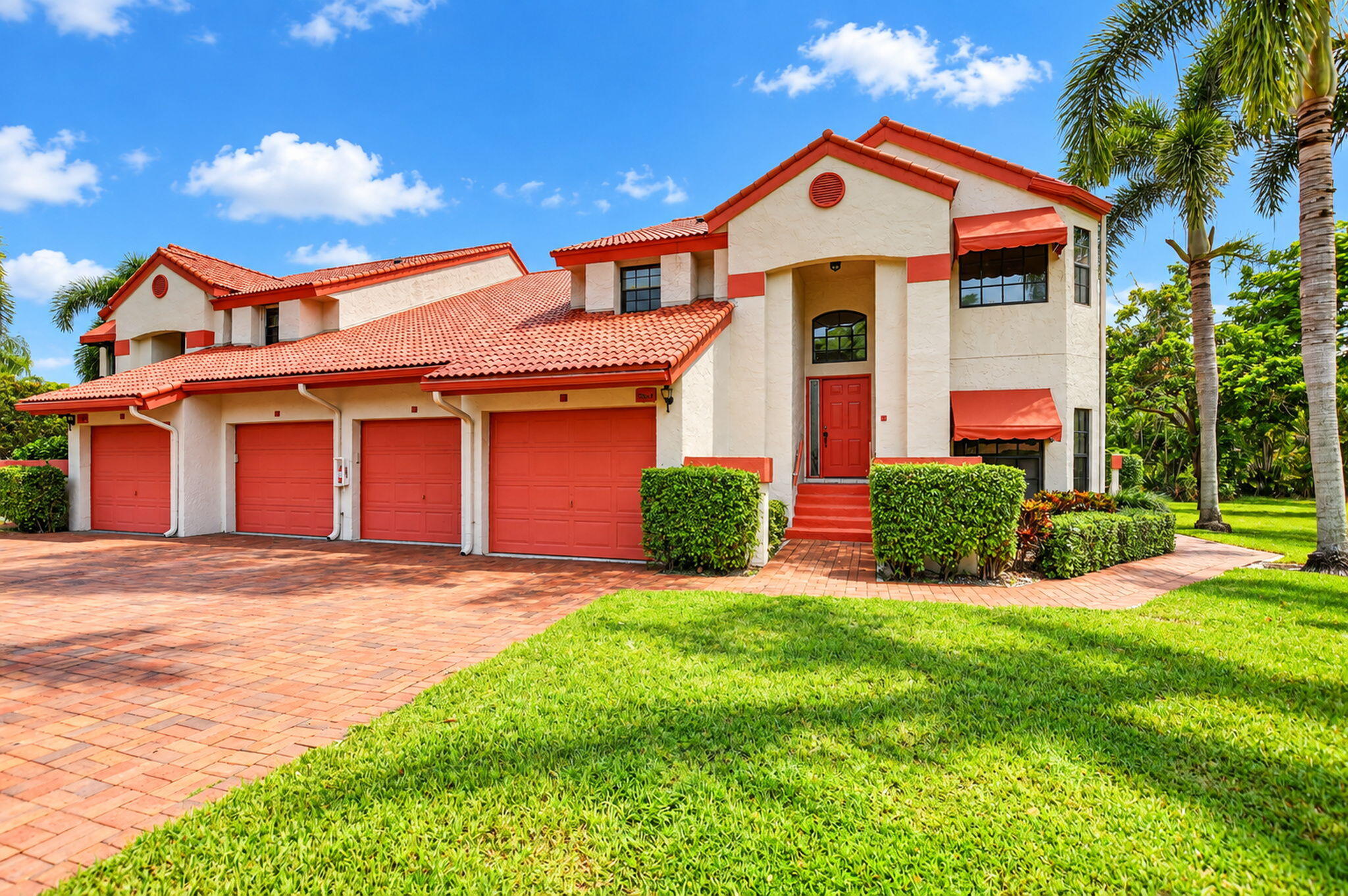 7864 Lexington Club Boulevard D Property Photo 1