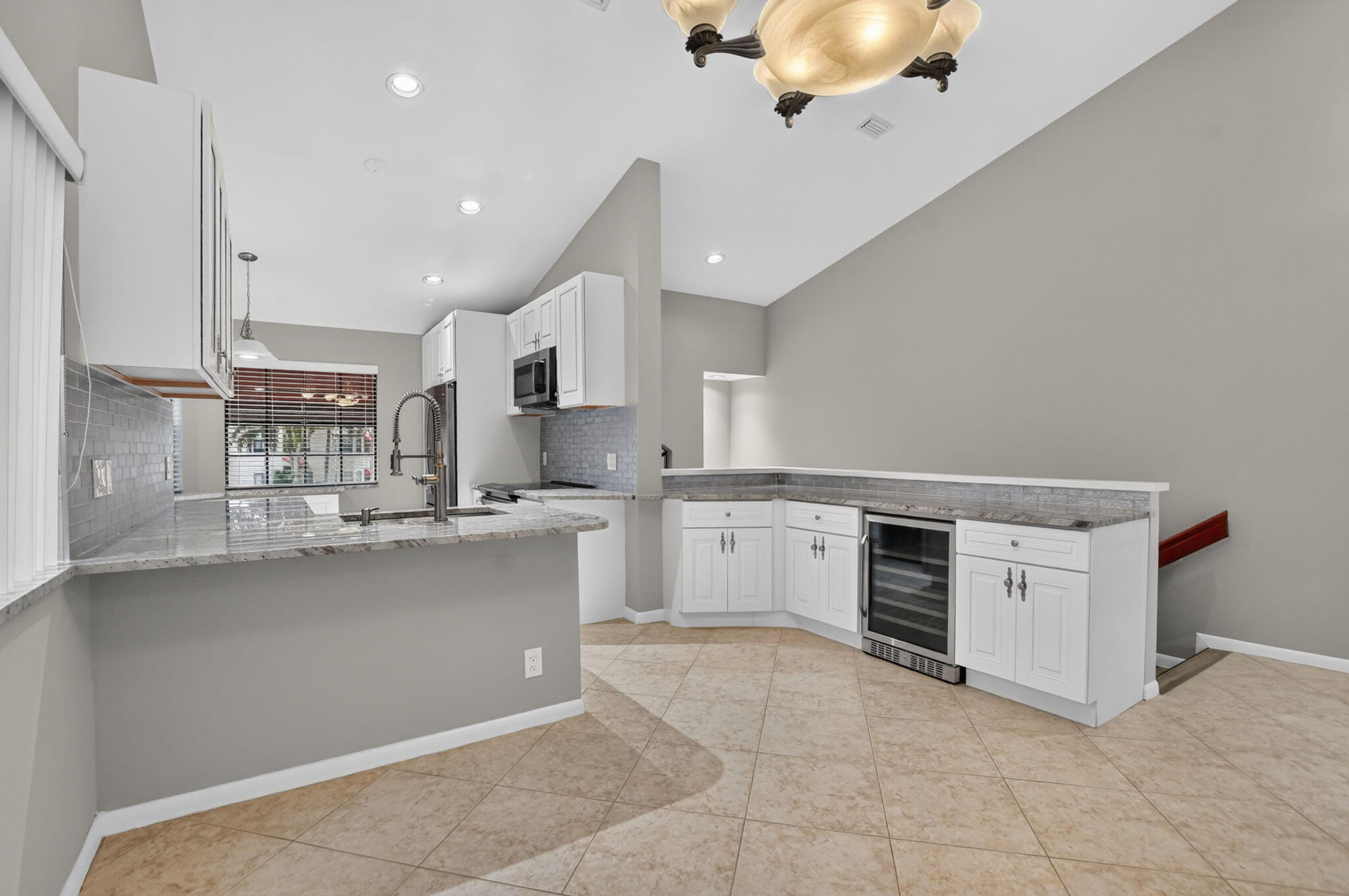 7864 Lexington Club Boulevard D Property Photo 6