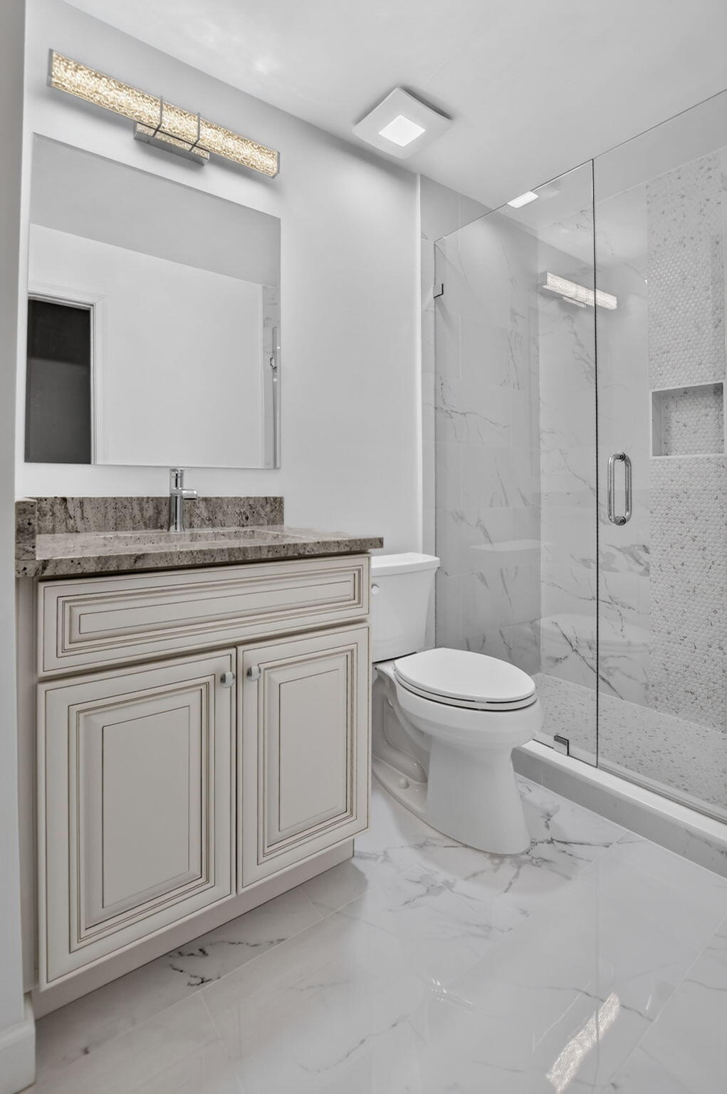 7864 Lexington Club Boulevard D Property Photo 19