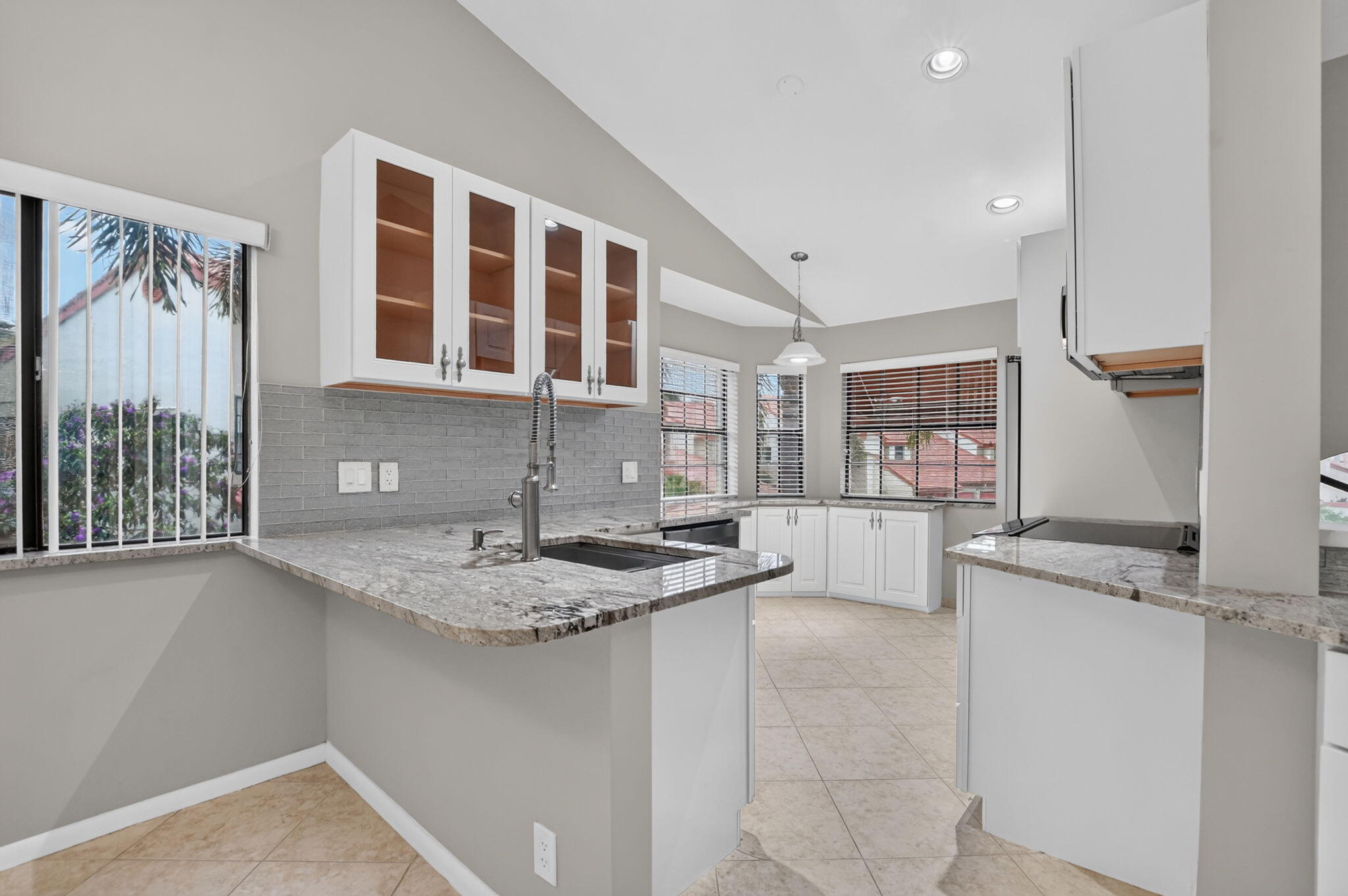 7864 Lexington Club Boulevard D Property Photo 32
