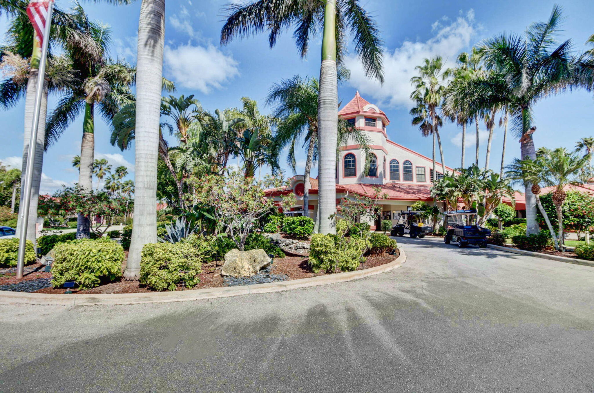 7864 Lexington Club Boulevard D Property Photo 35