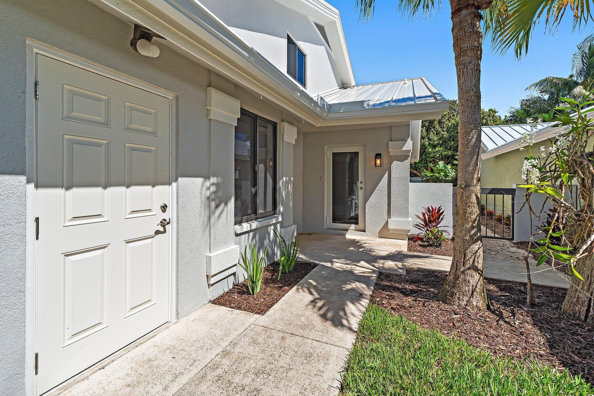 139 Sand Pine Drive Property Photo 3
