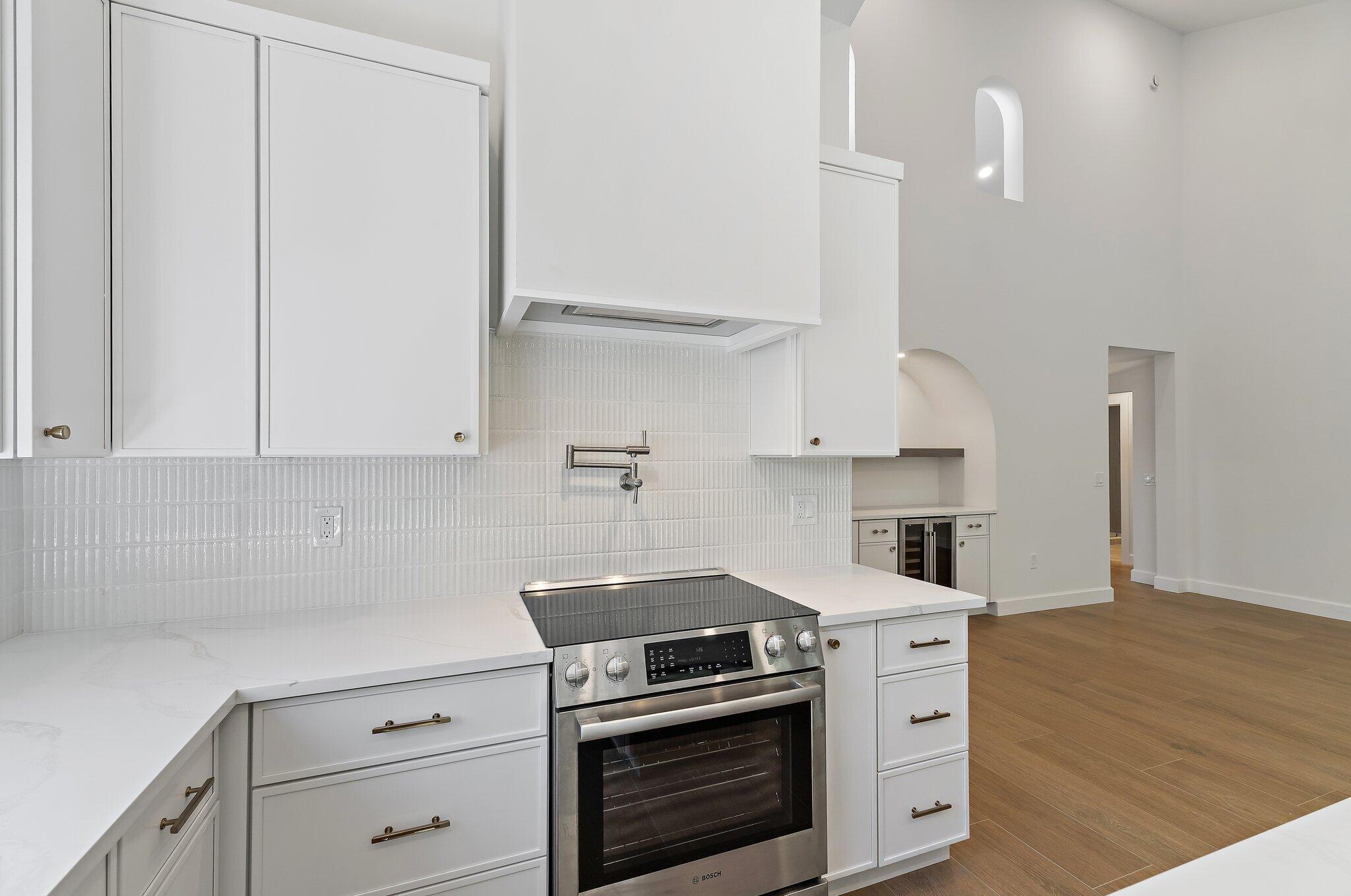 139 Sand Pine Drive Property Photo 8