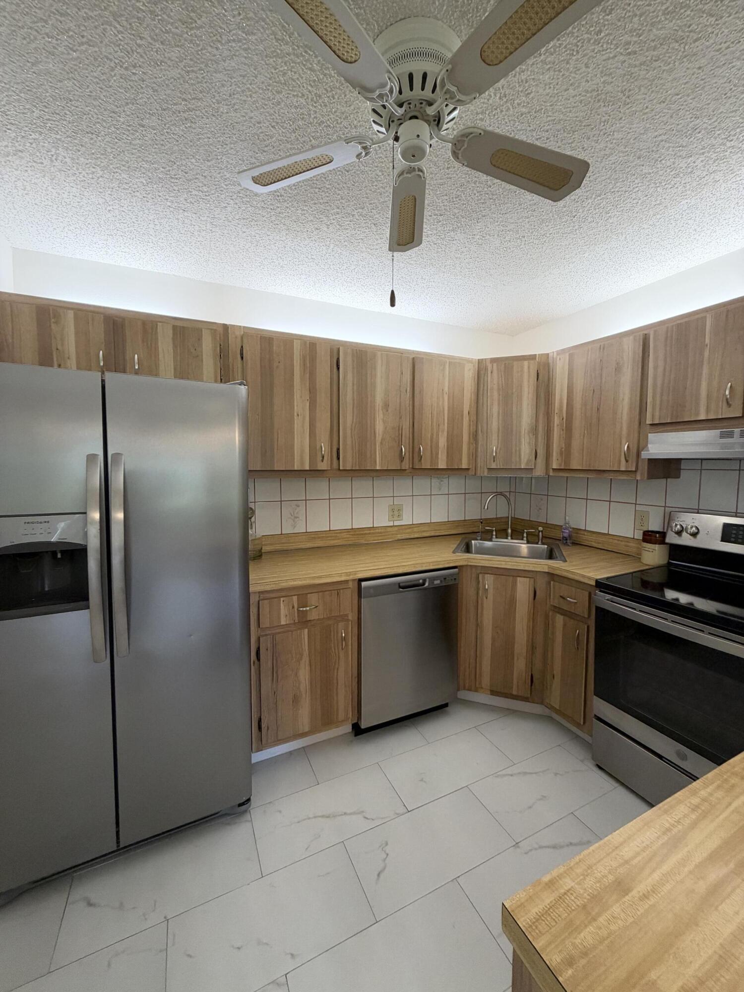 B26083051 Property Photo 10