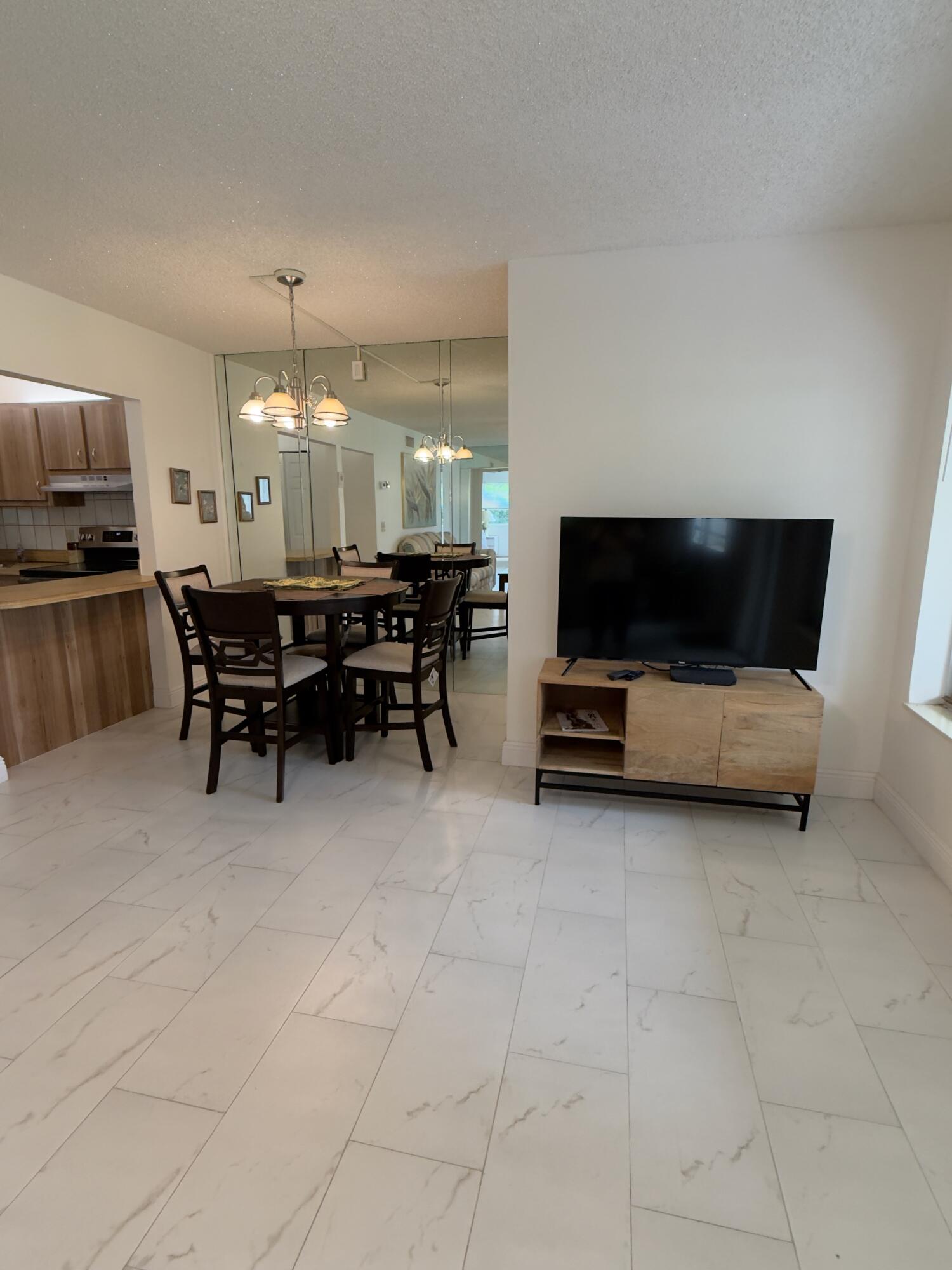 B26083051 Property Photo 12