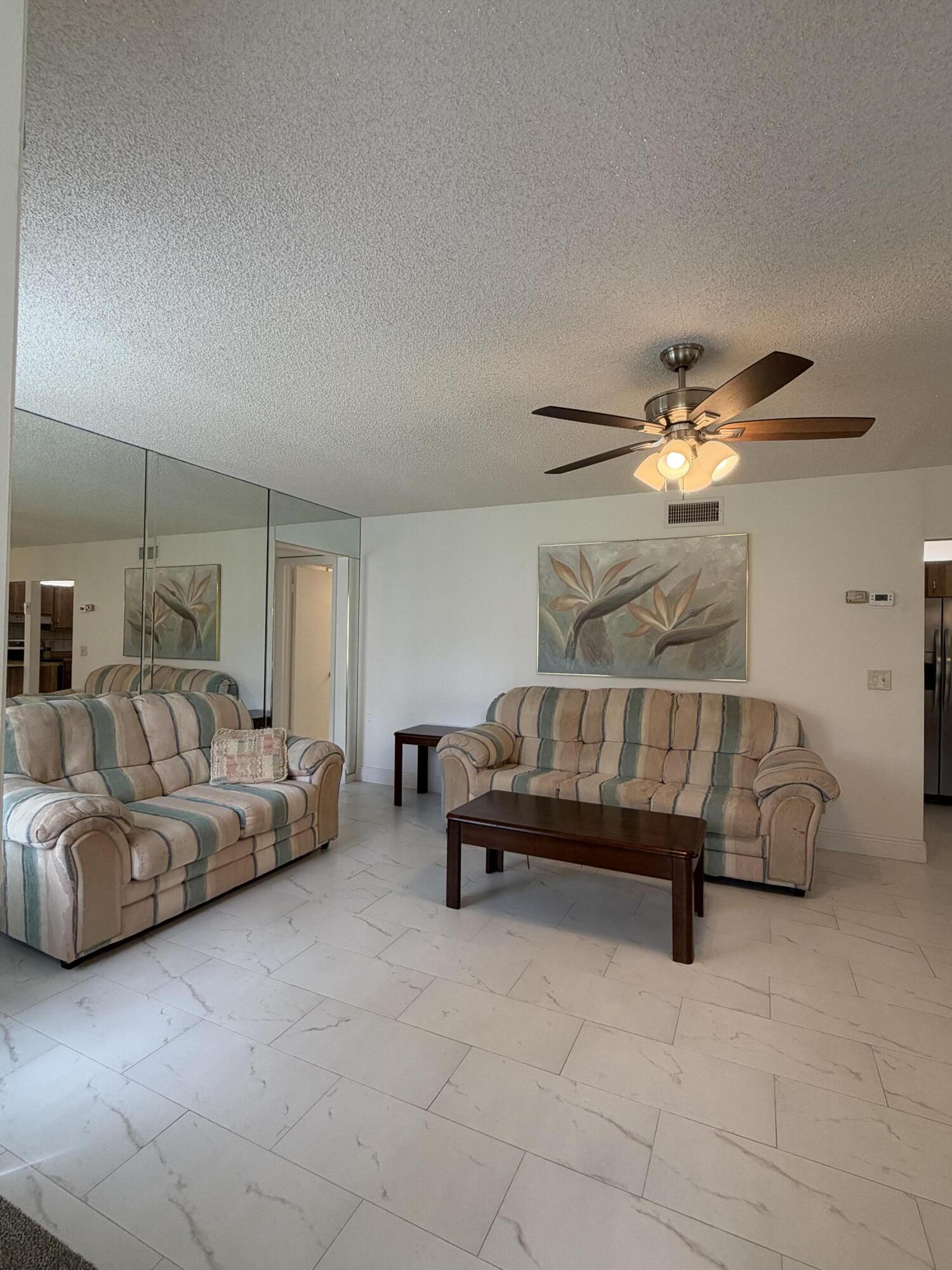 B26083051 Property Photo 13