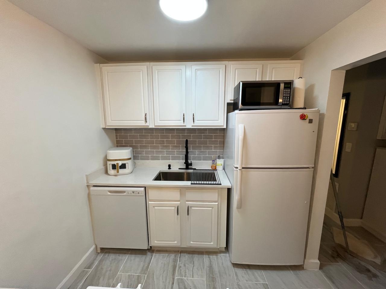 2300 Se 2nd Street 11 Property Photo 5