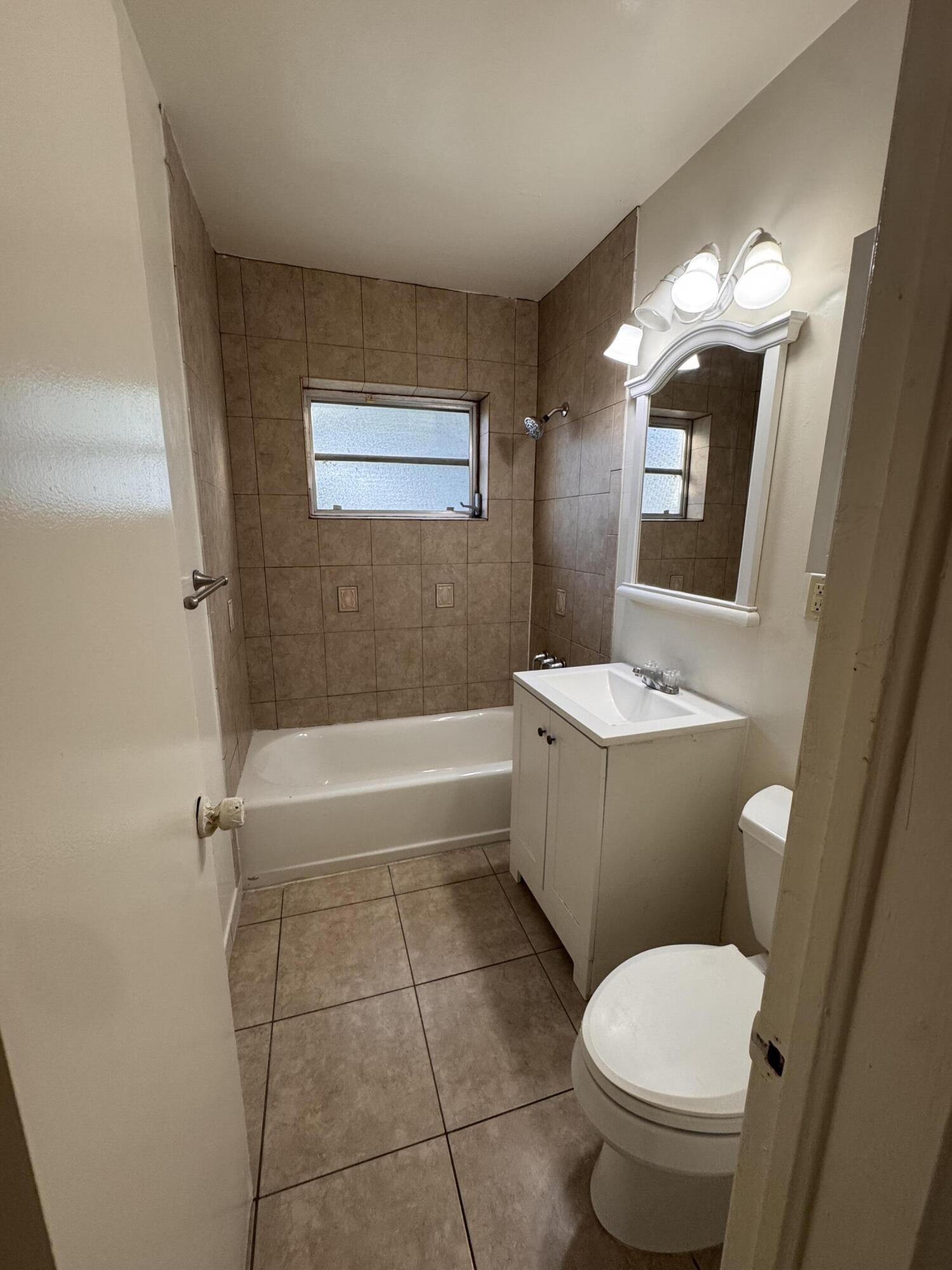 1148 Arizona Avenue Property Photo 18
