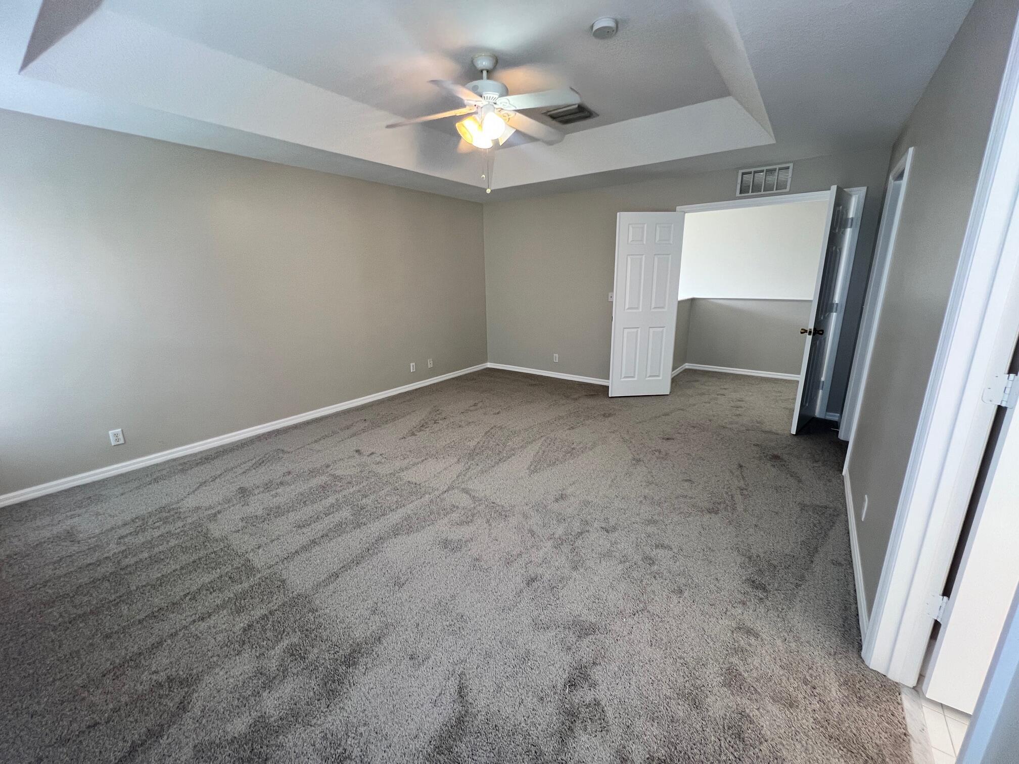 9120 Villa Palma Lane Property Photo 10