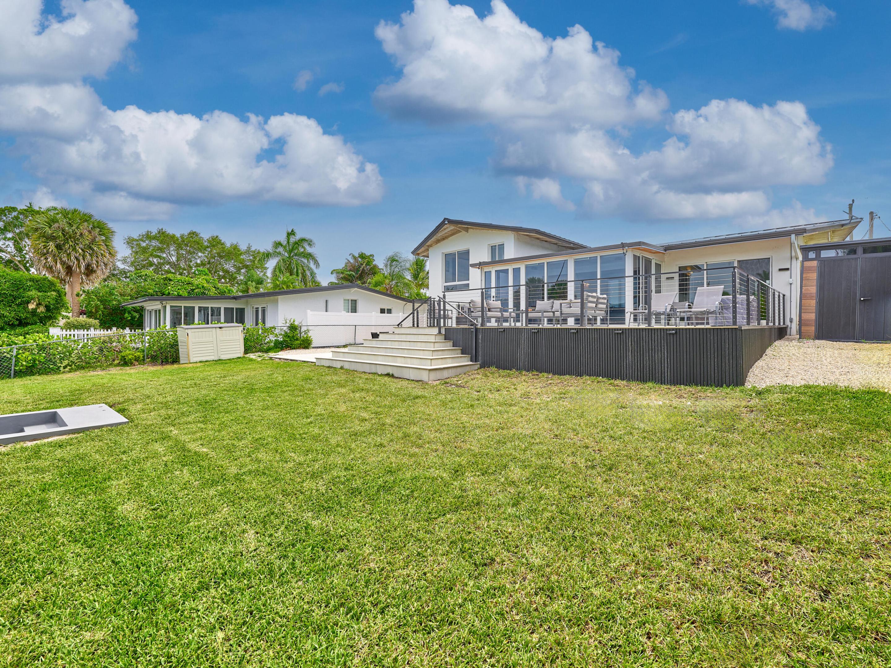 2426 Key Largo Lane Property Photo 13