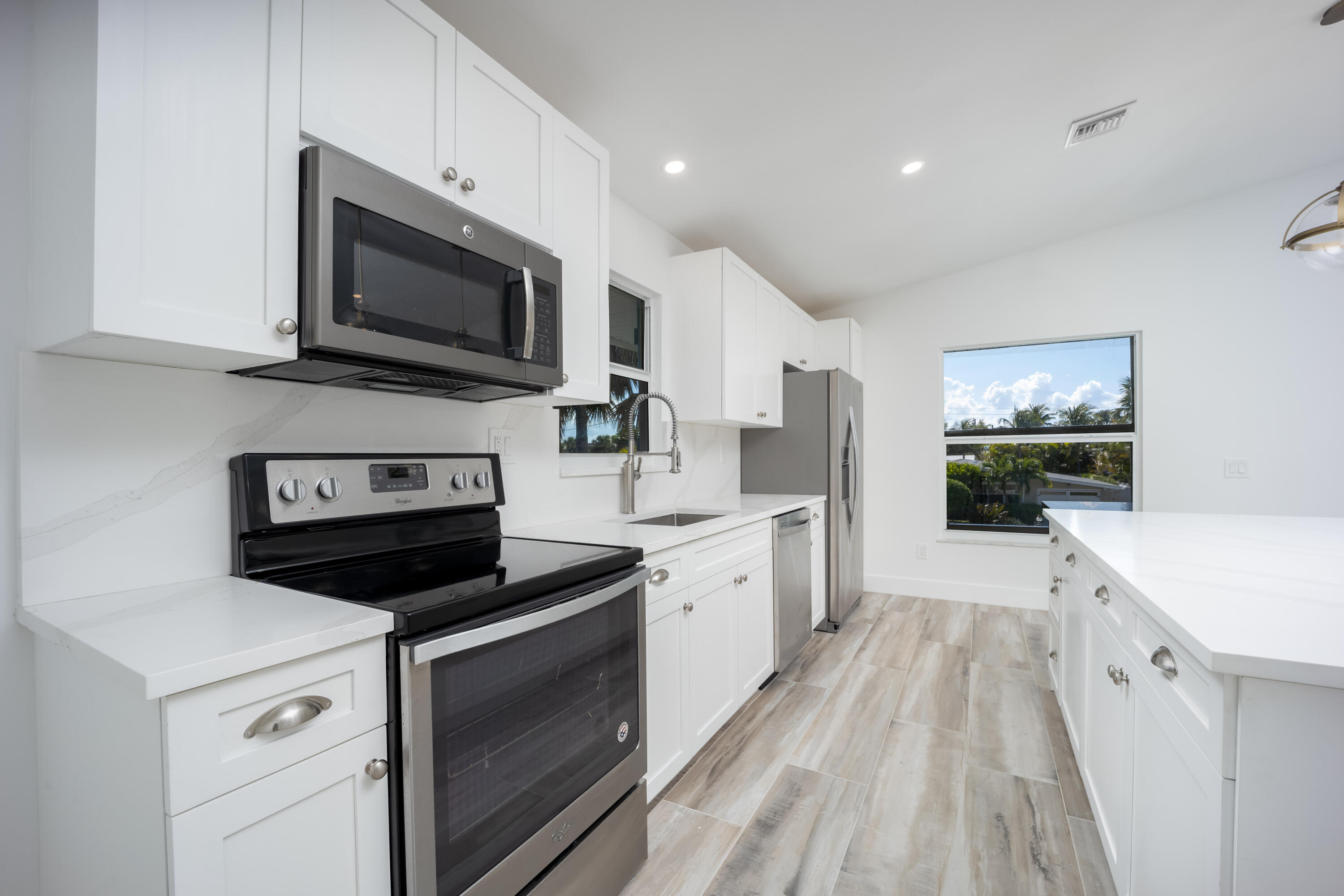 1116 Hernando Street Property Photo 10
