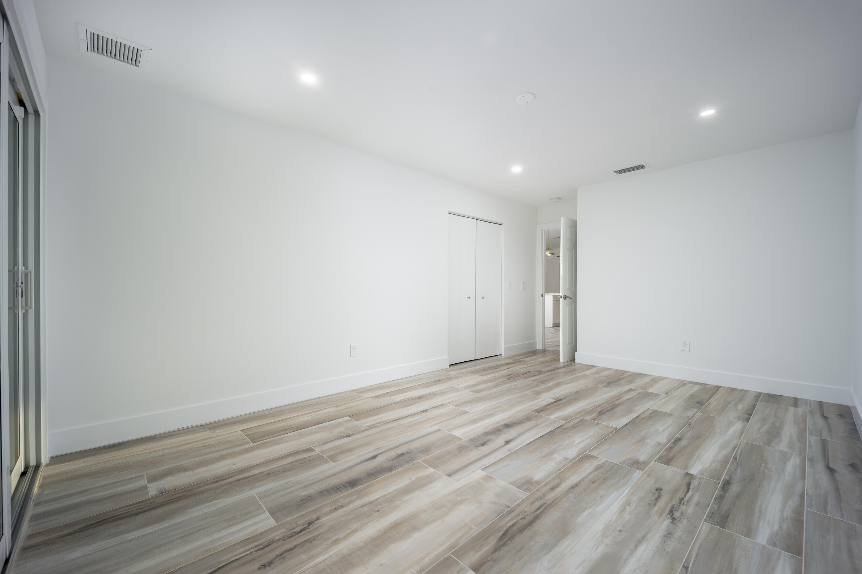 1116 Hernando Street Property Photo 17