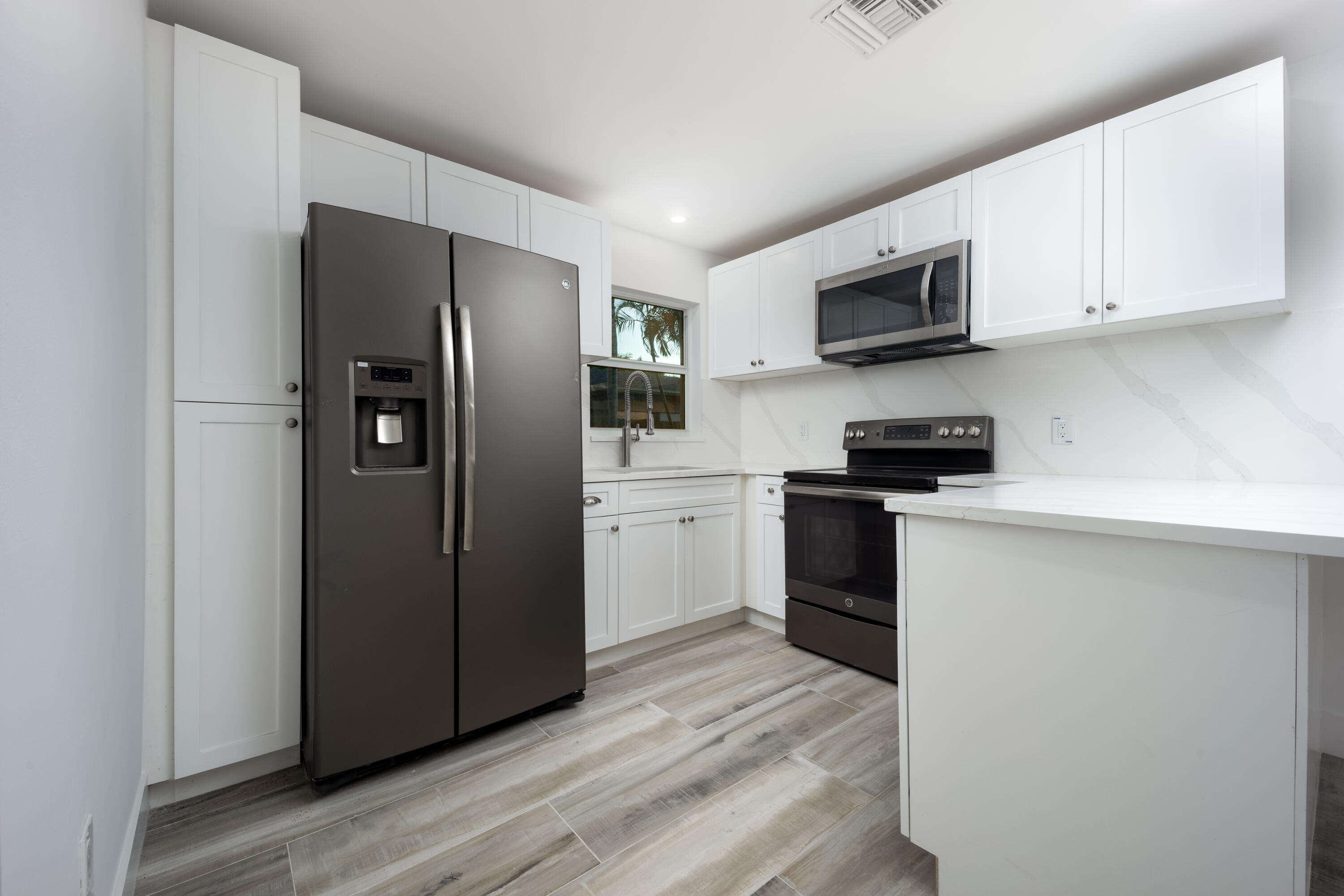 1116 Hernando Street Property Photo 27
