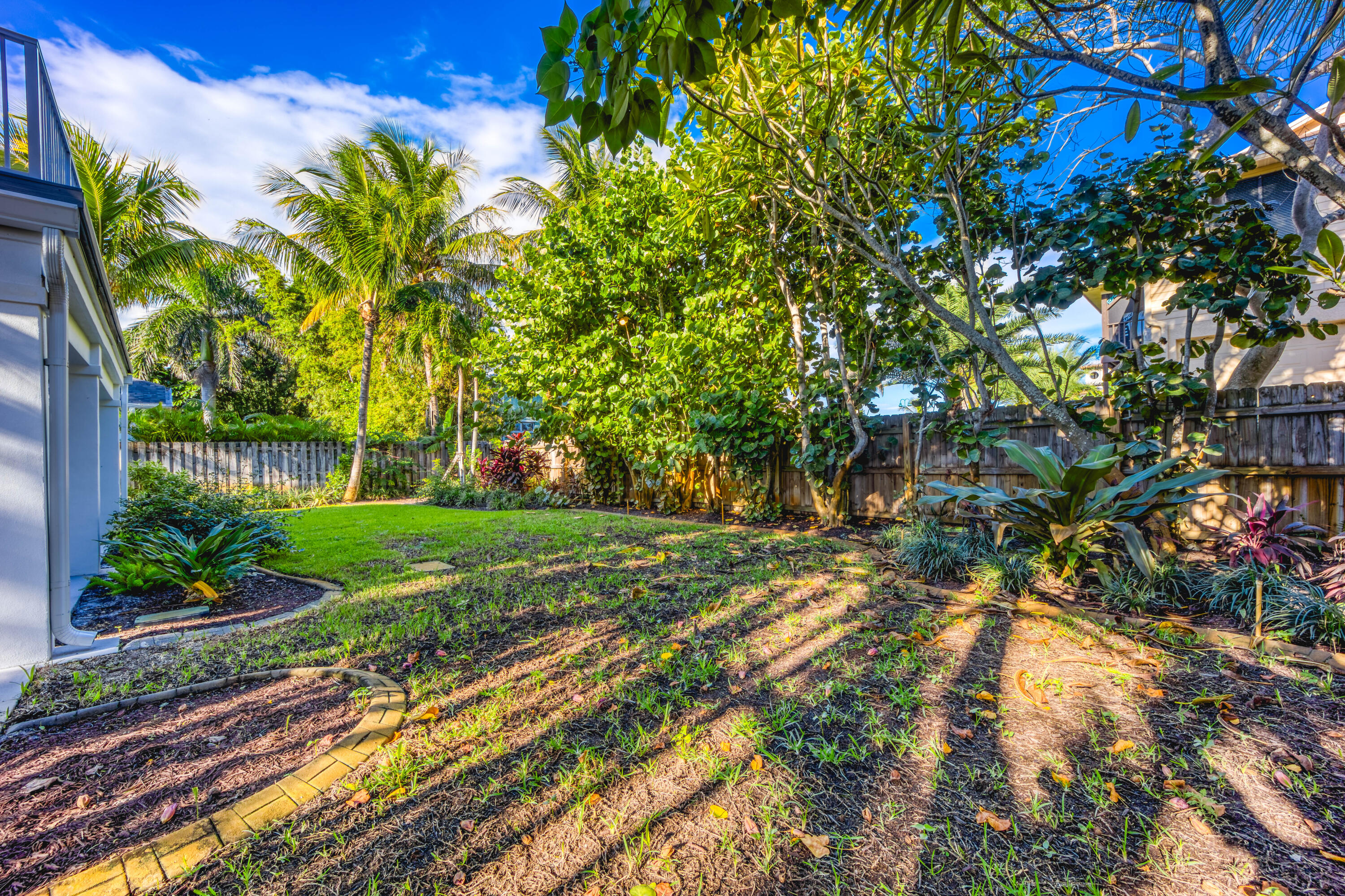 1116 Hernando Street Property Photo 32
