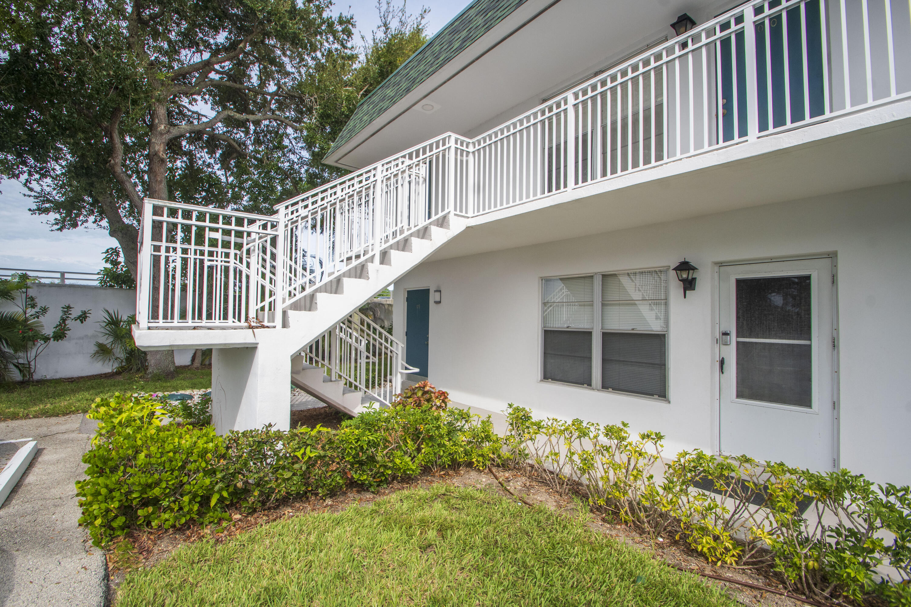2800 Indian River Boulevard O-5 Property Photo 4