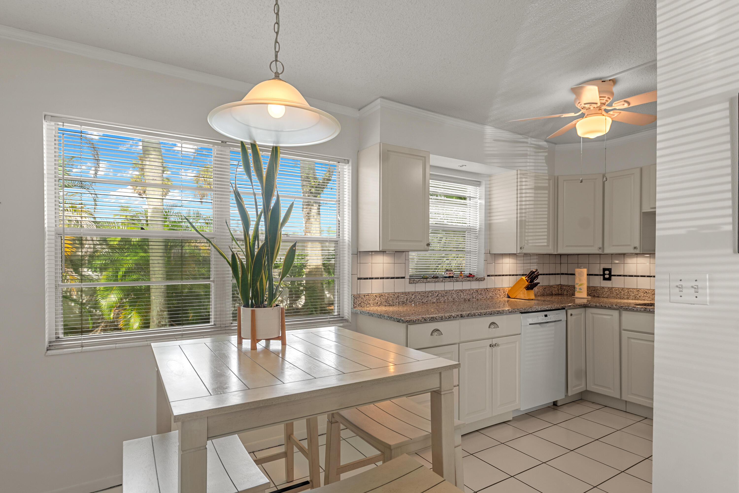 2800 Indian River Boulevard O-5 Property Photo 8