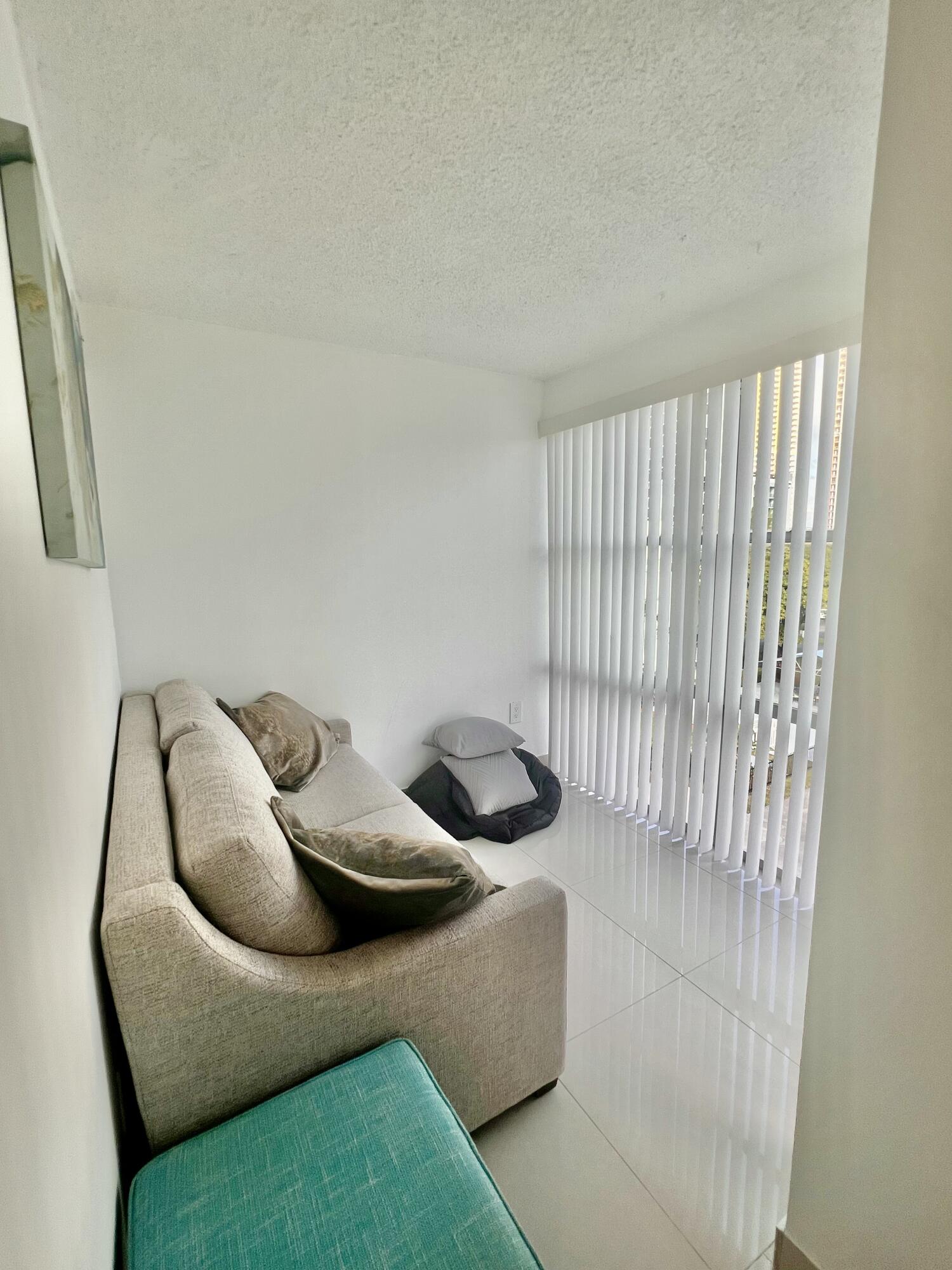 17570 Atlantic Boulevard 416 Property Photo 3