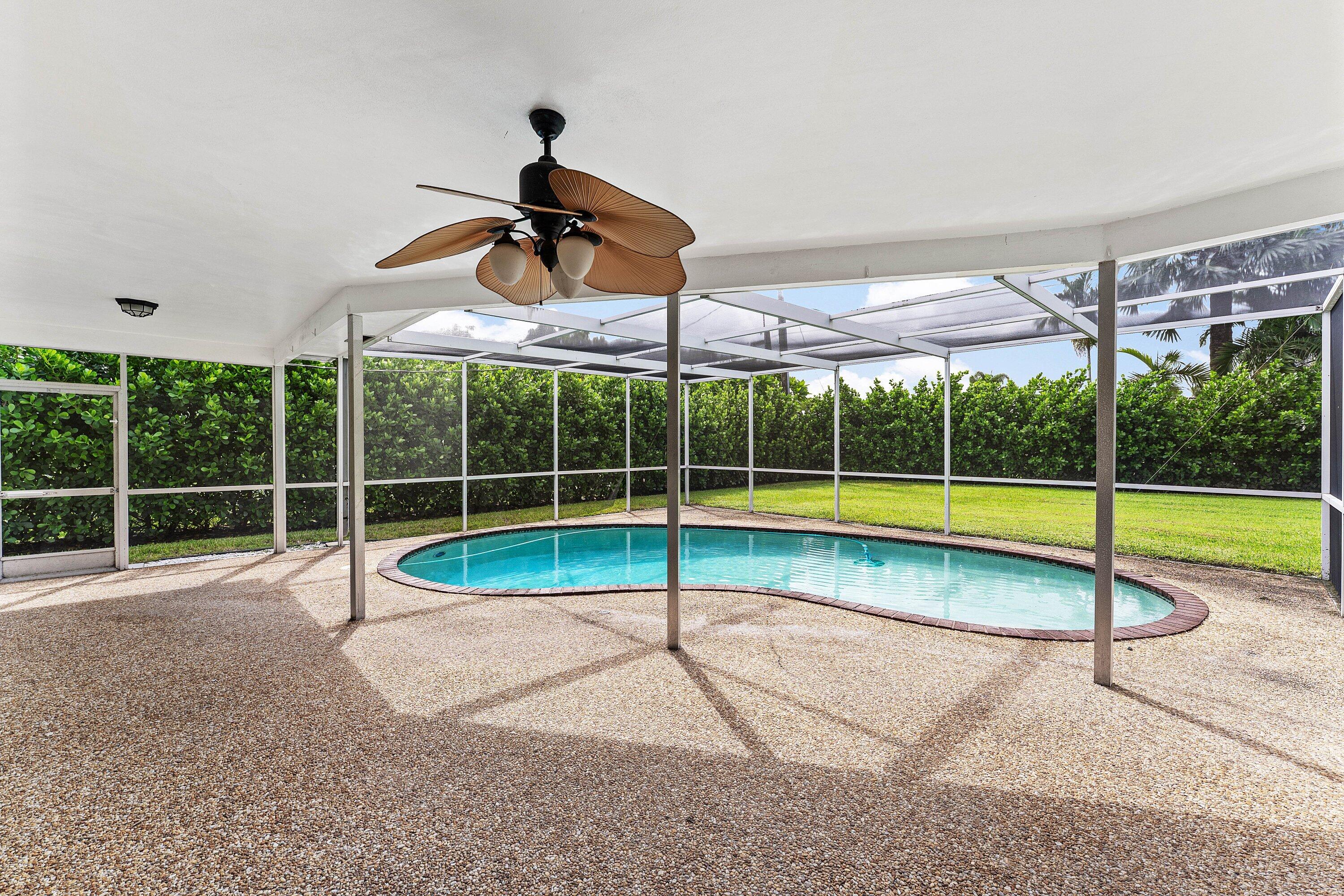 1368 Sw 13th Street Property Photo 3
