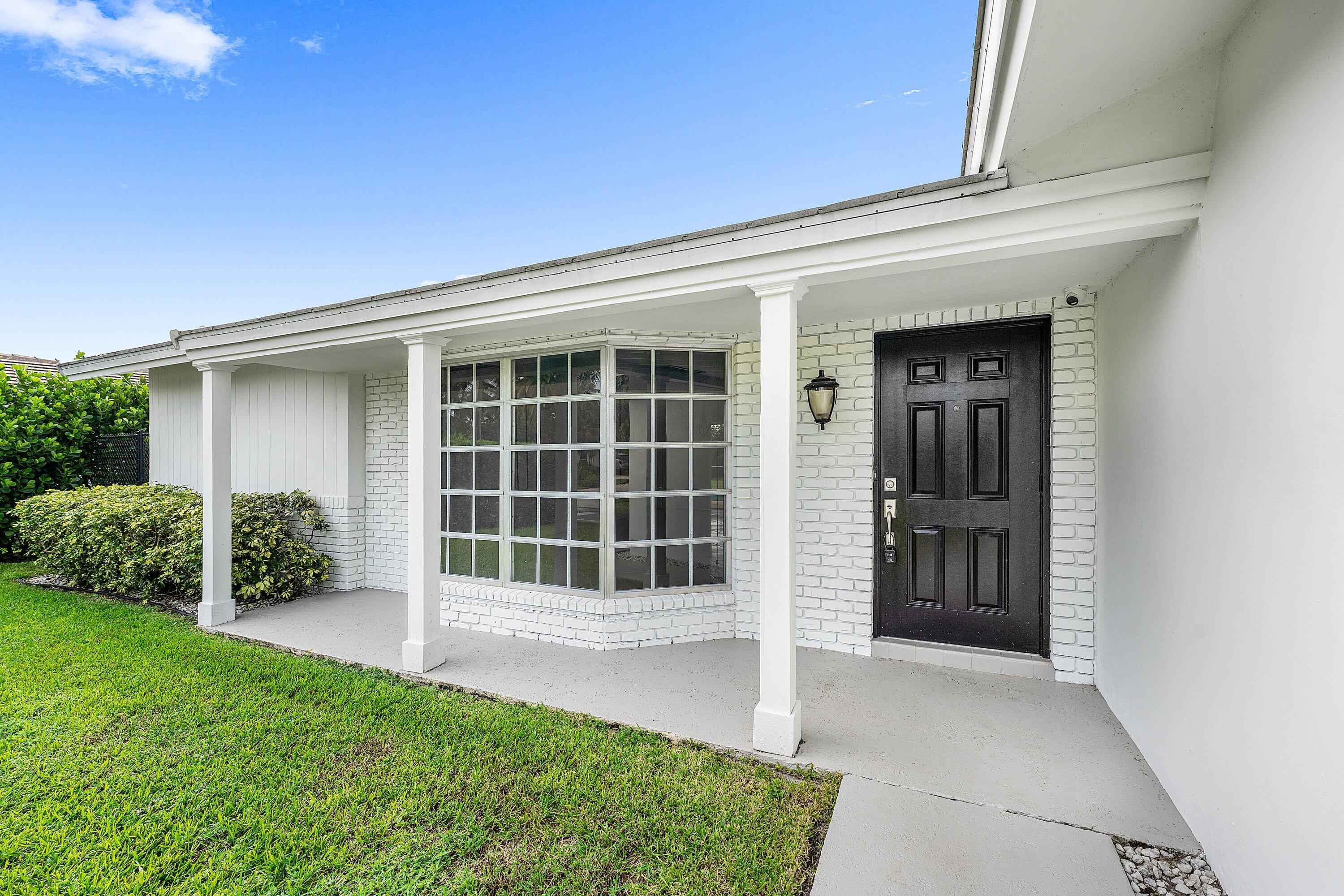 1368 Sw 13th Street Property Photo 5