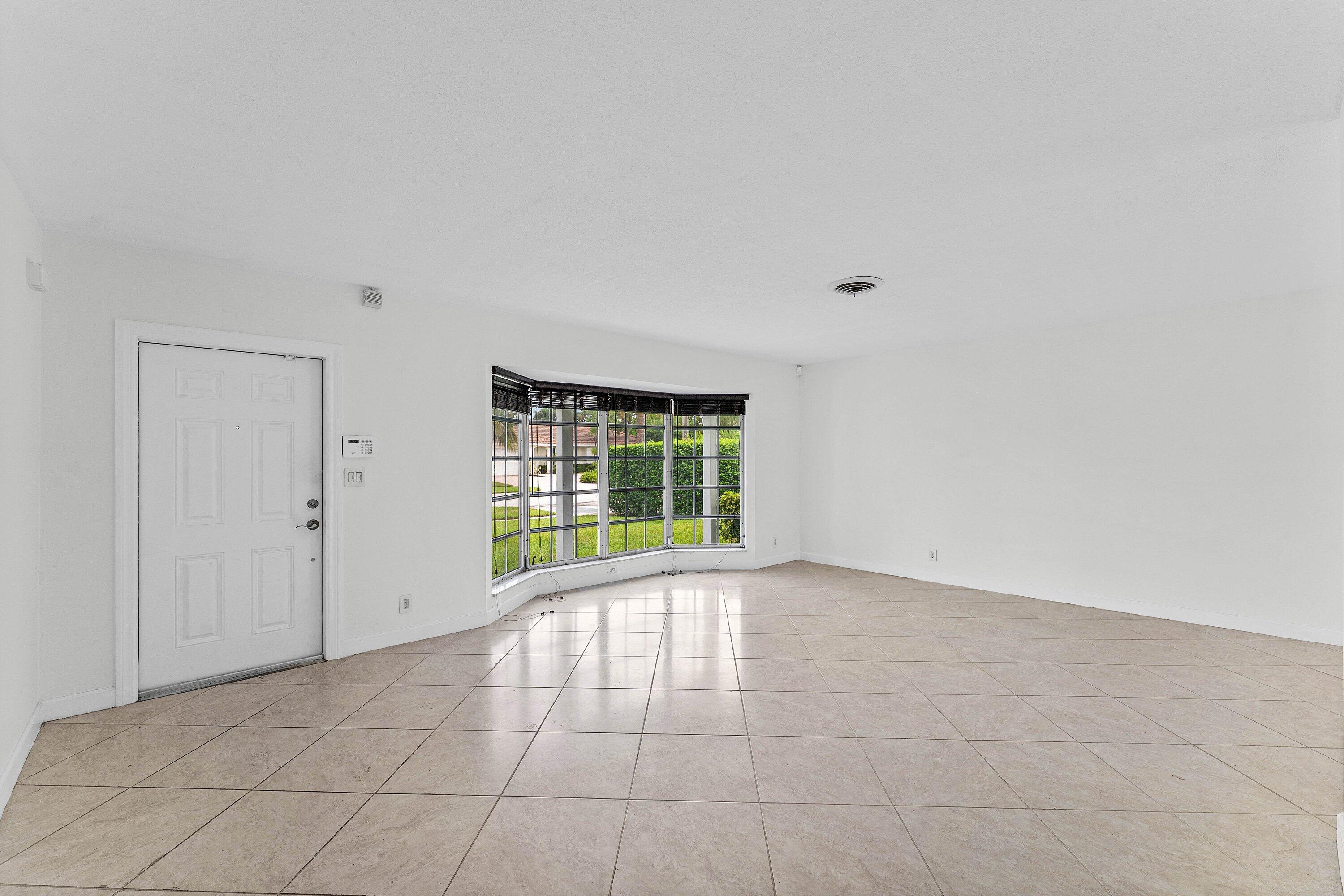 1368 Sw 13th Street Property Photo 6