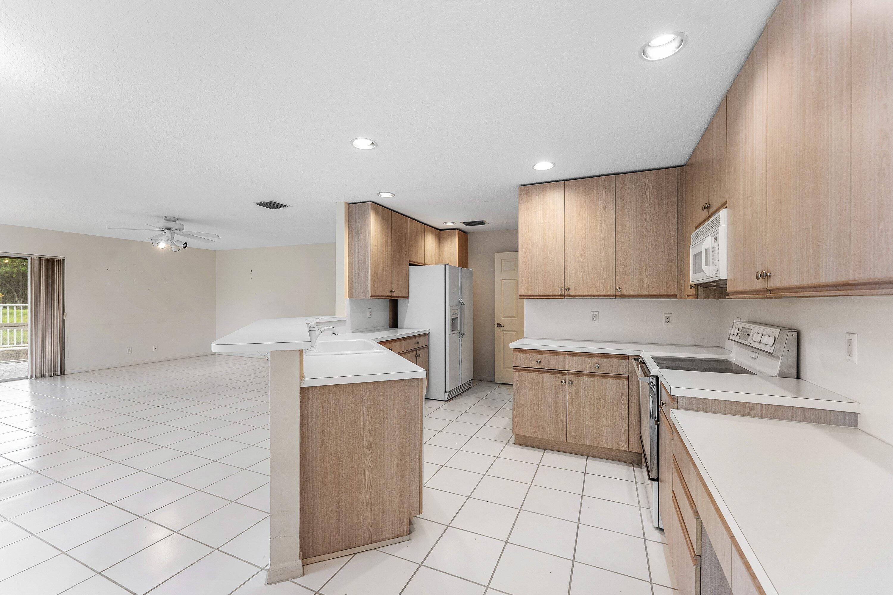 23350 Torre Circle Property Photo 14