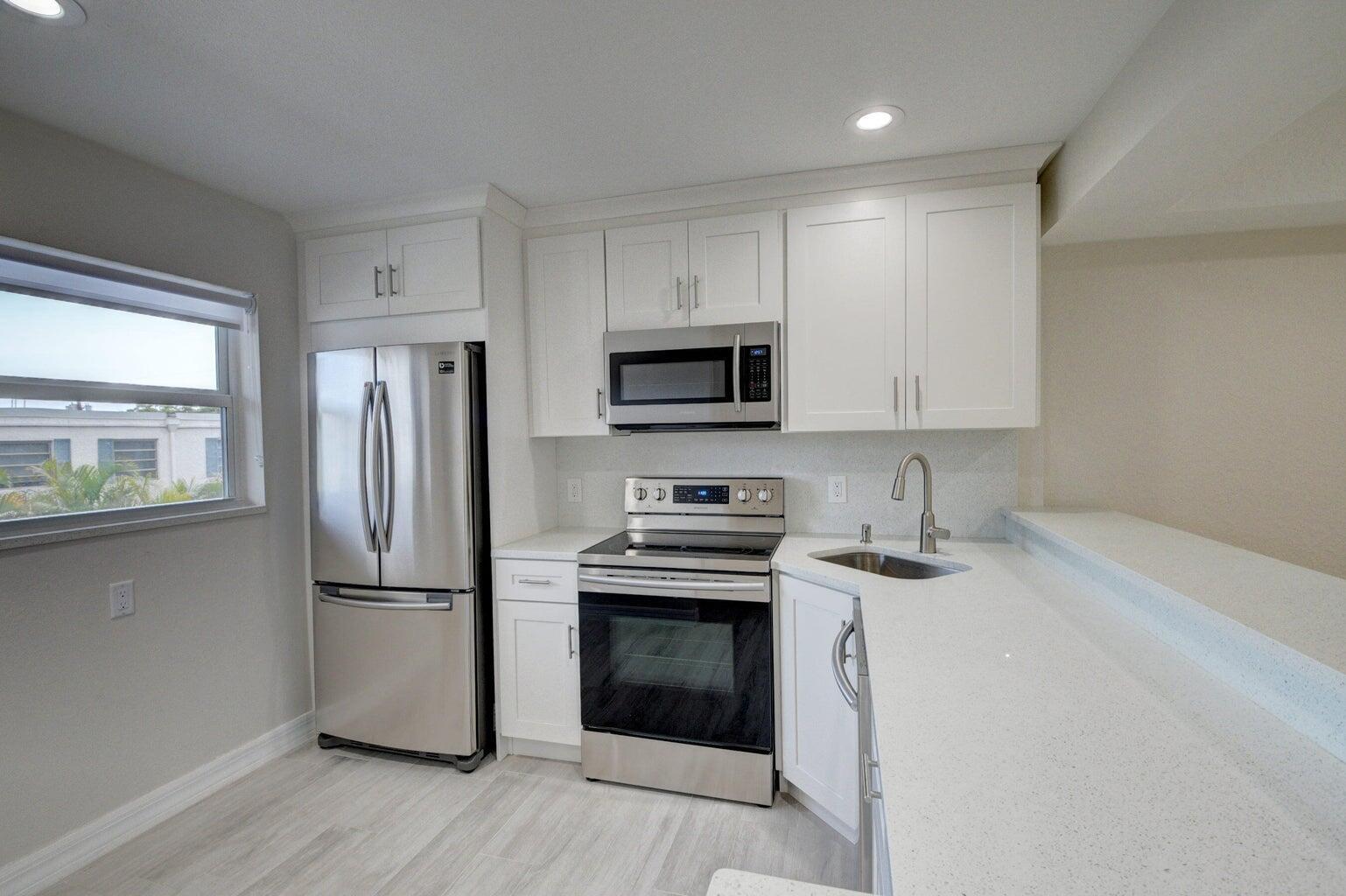 398 W Camino Real 2 Property Photo 1
