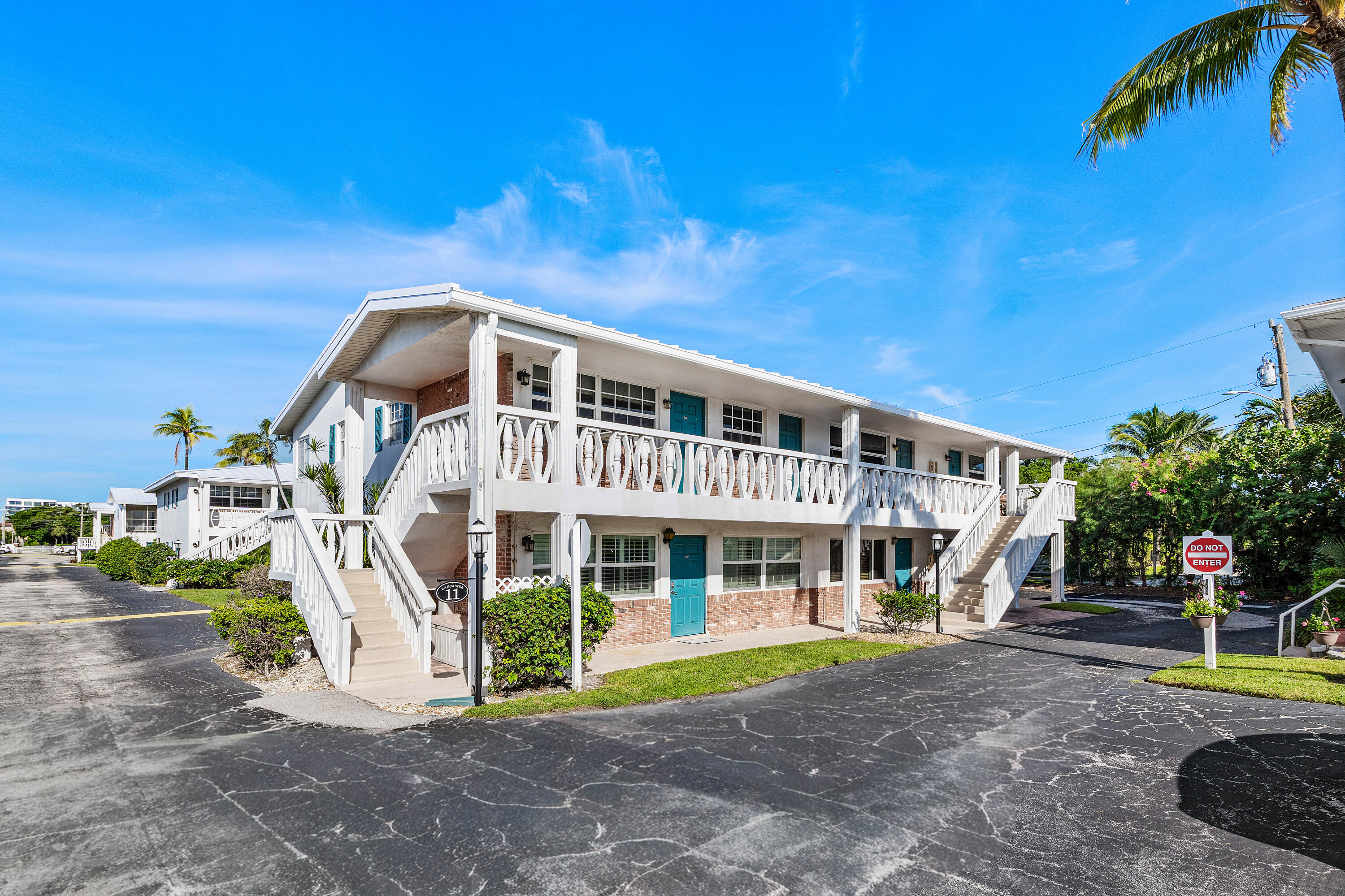 5505 N Ocean Boulevard 11-208 Property Photo 1