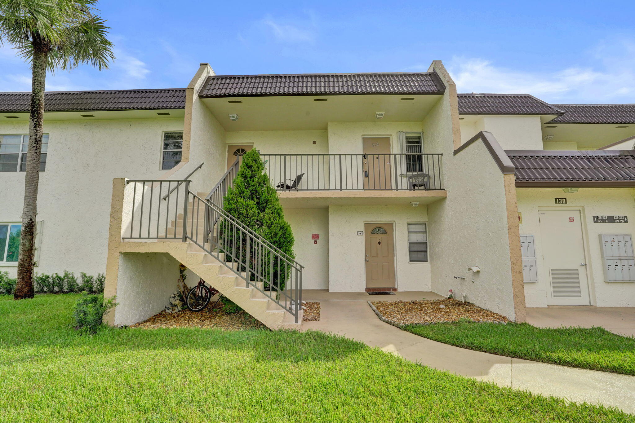 130 Lake Meryl Drive Property Photo 1