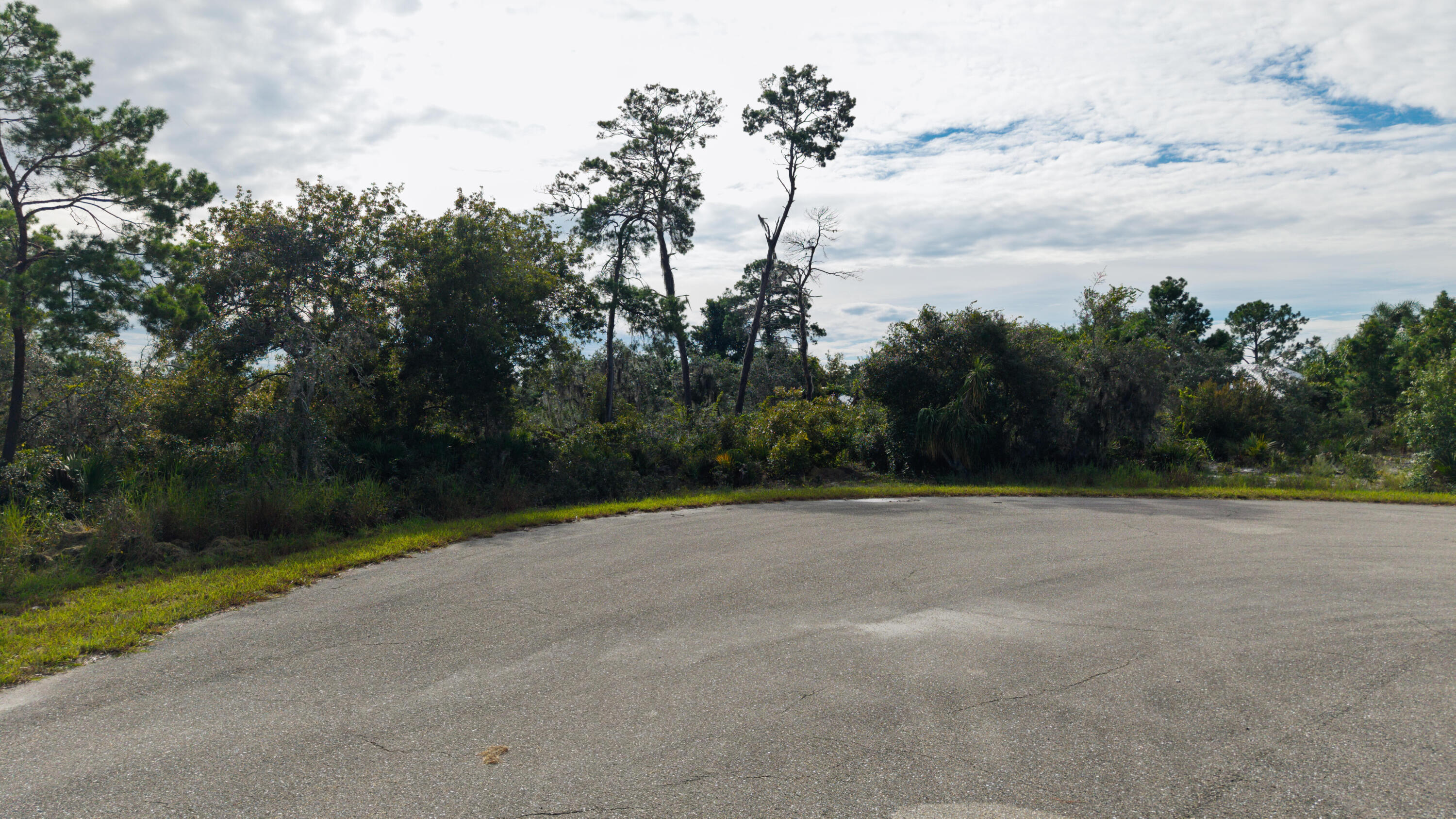 224 Fiji Way Ne Property Photo 6
