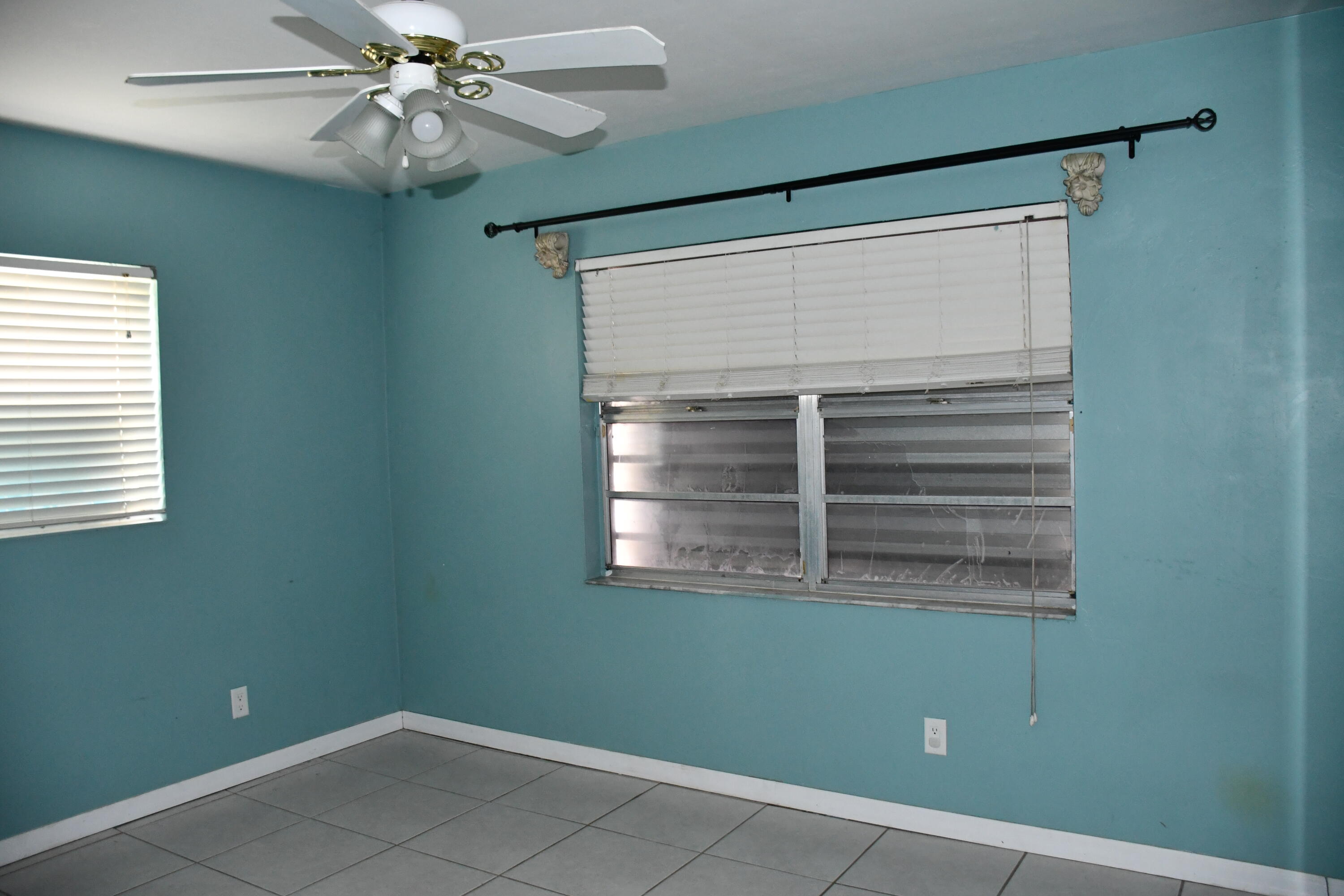 1591 Sunkist Way Property Photo 10