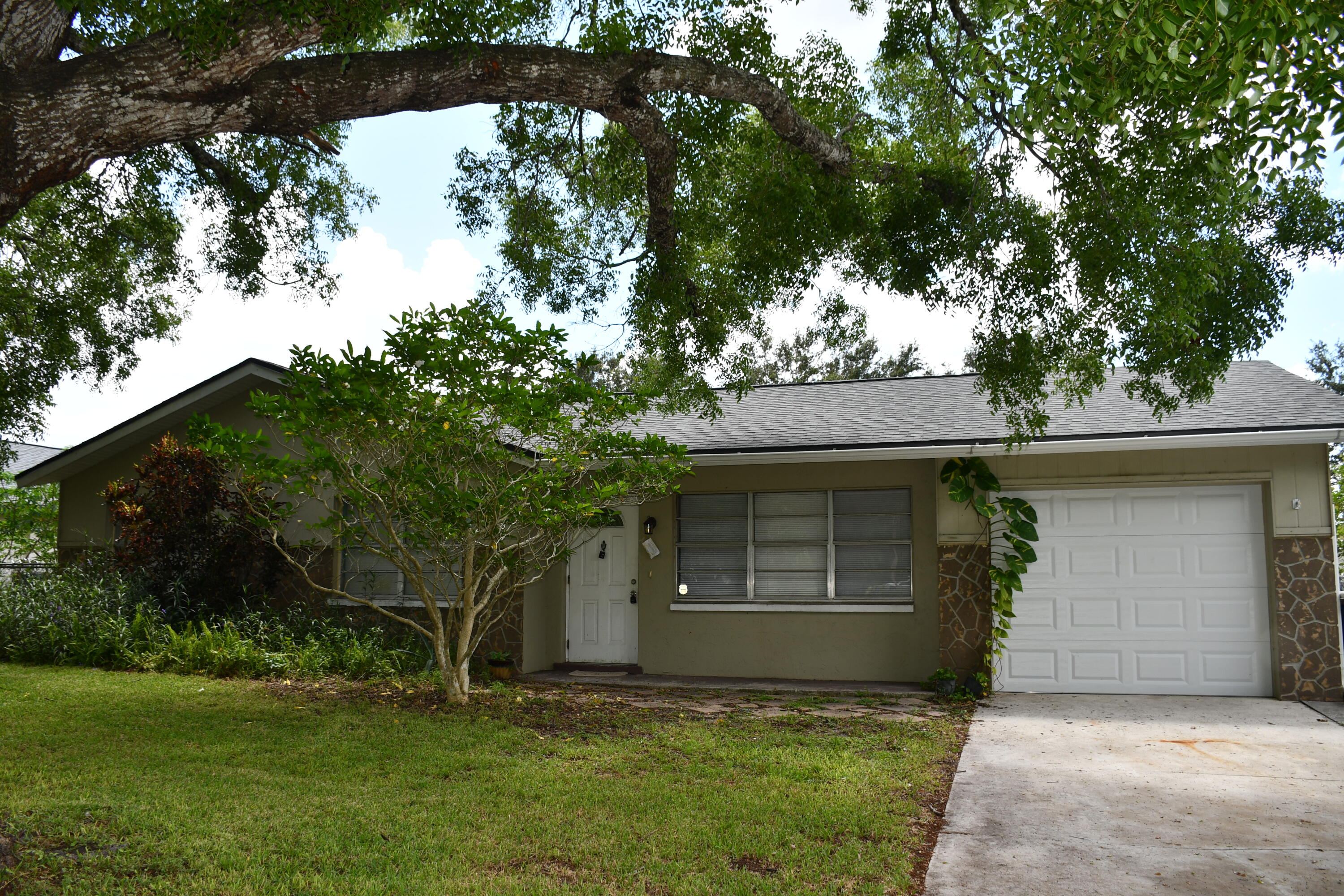 1591 Sunkist Way Property Photo 16